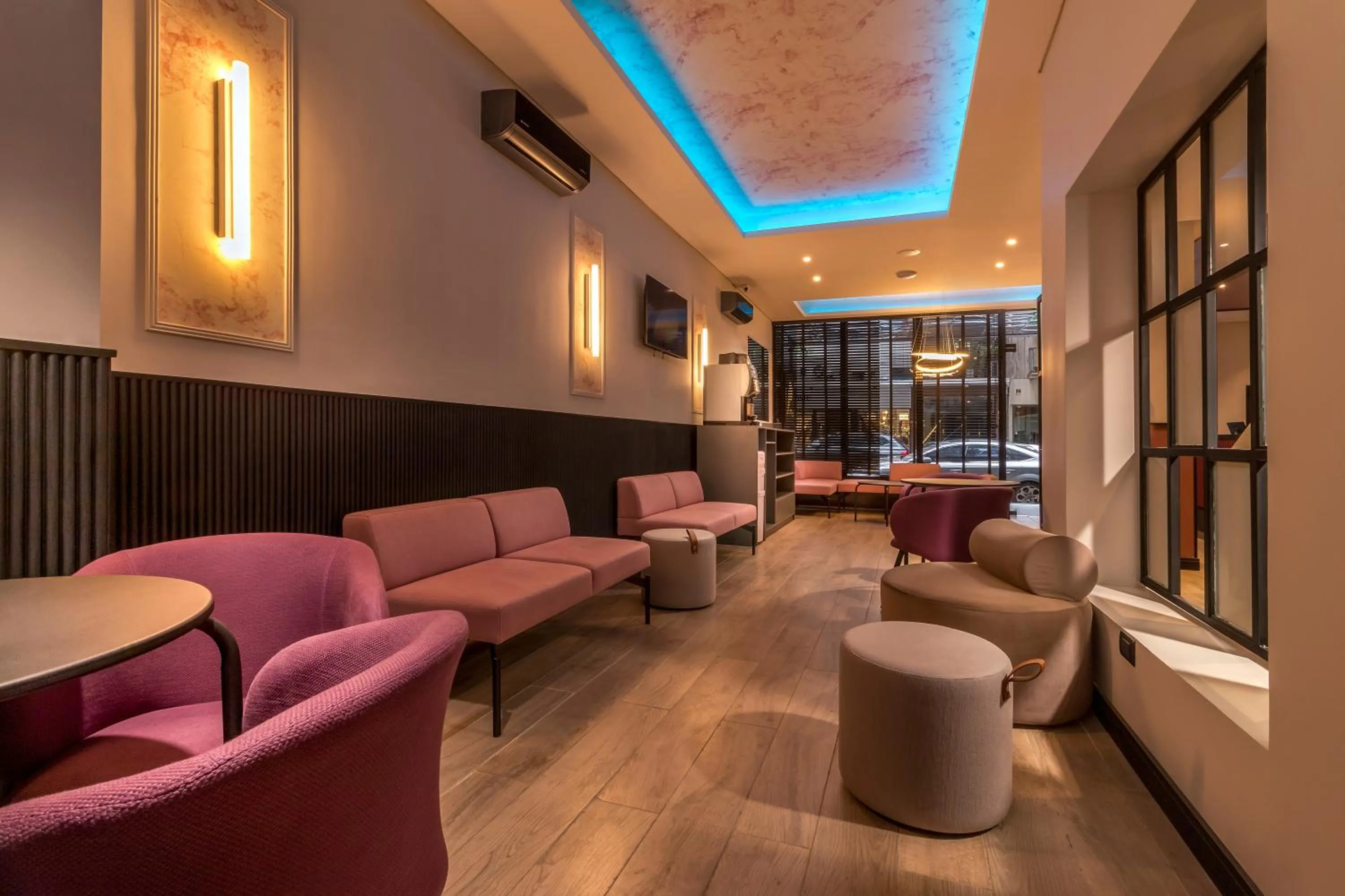 Seating area in Up Laprida