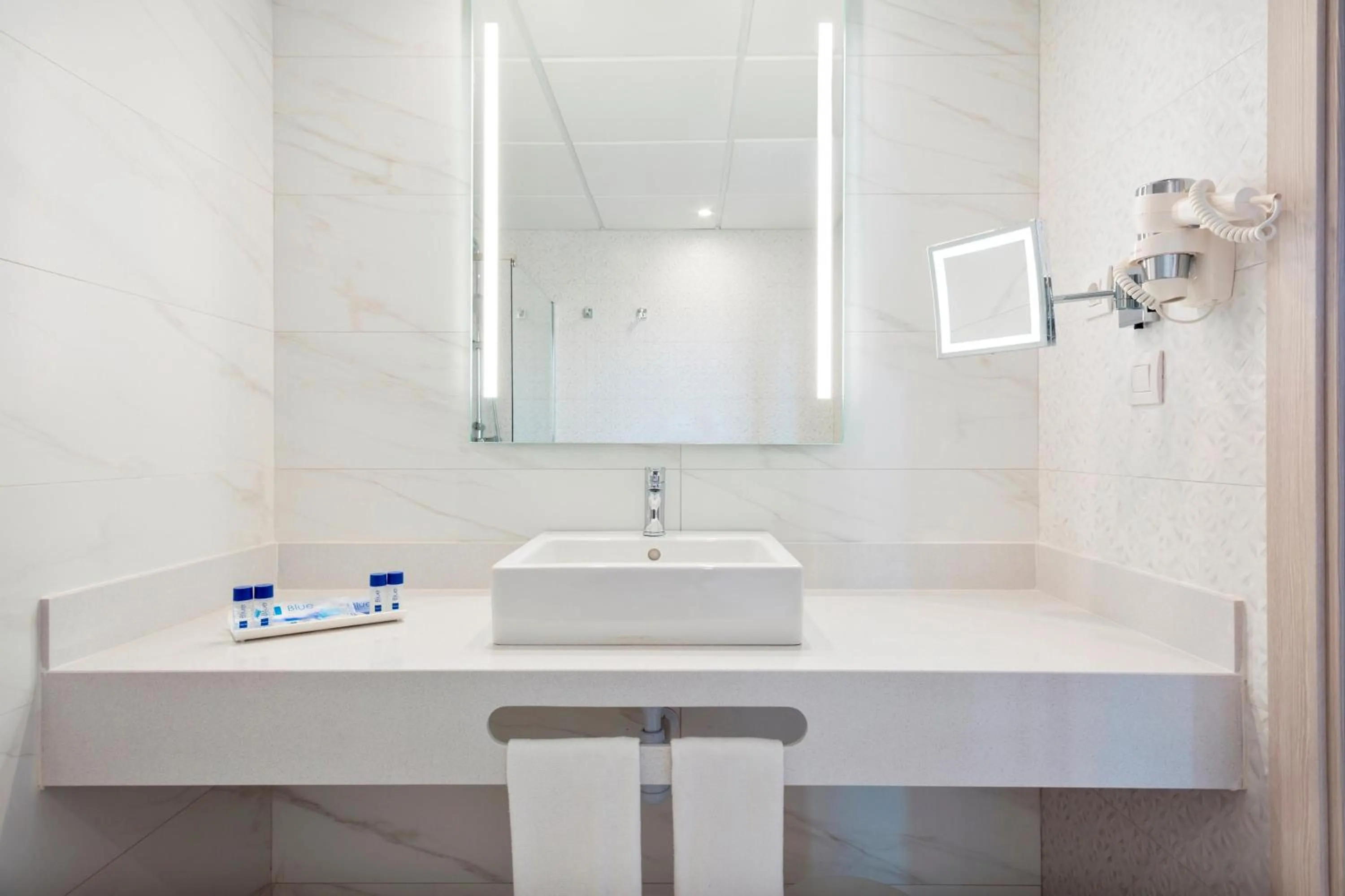 Bathroom in Hotel Best Negresco