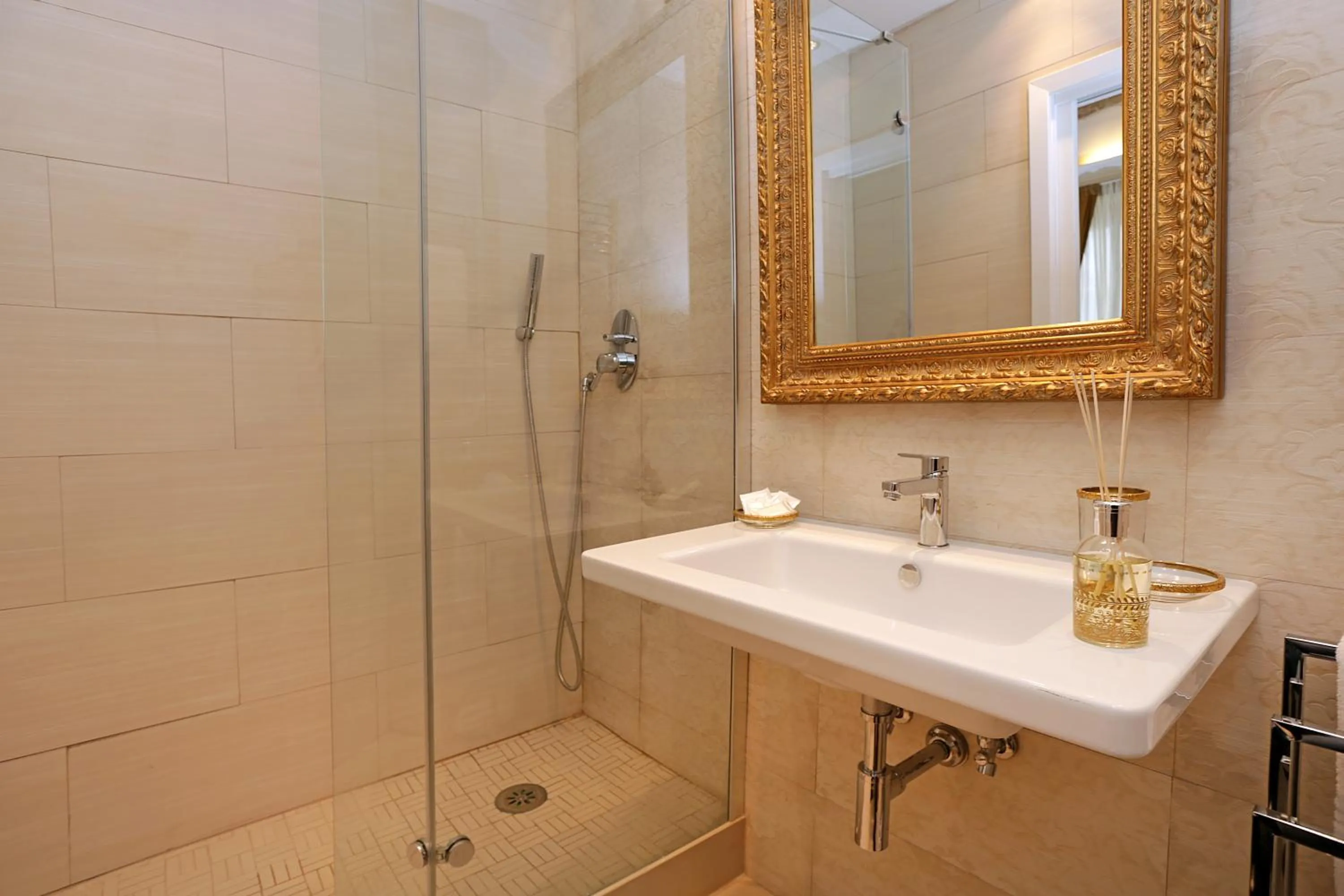 Bathroom in Madonna de' Monti Suites