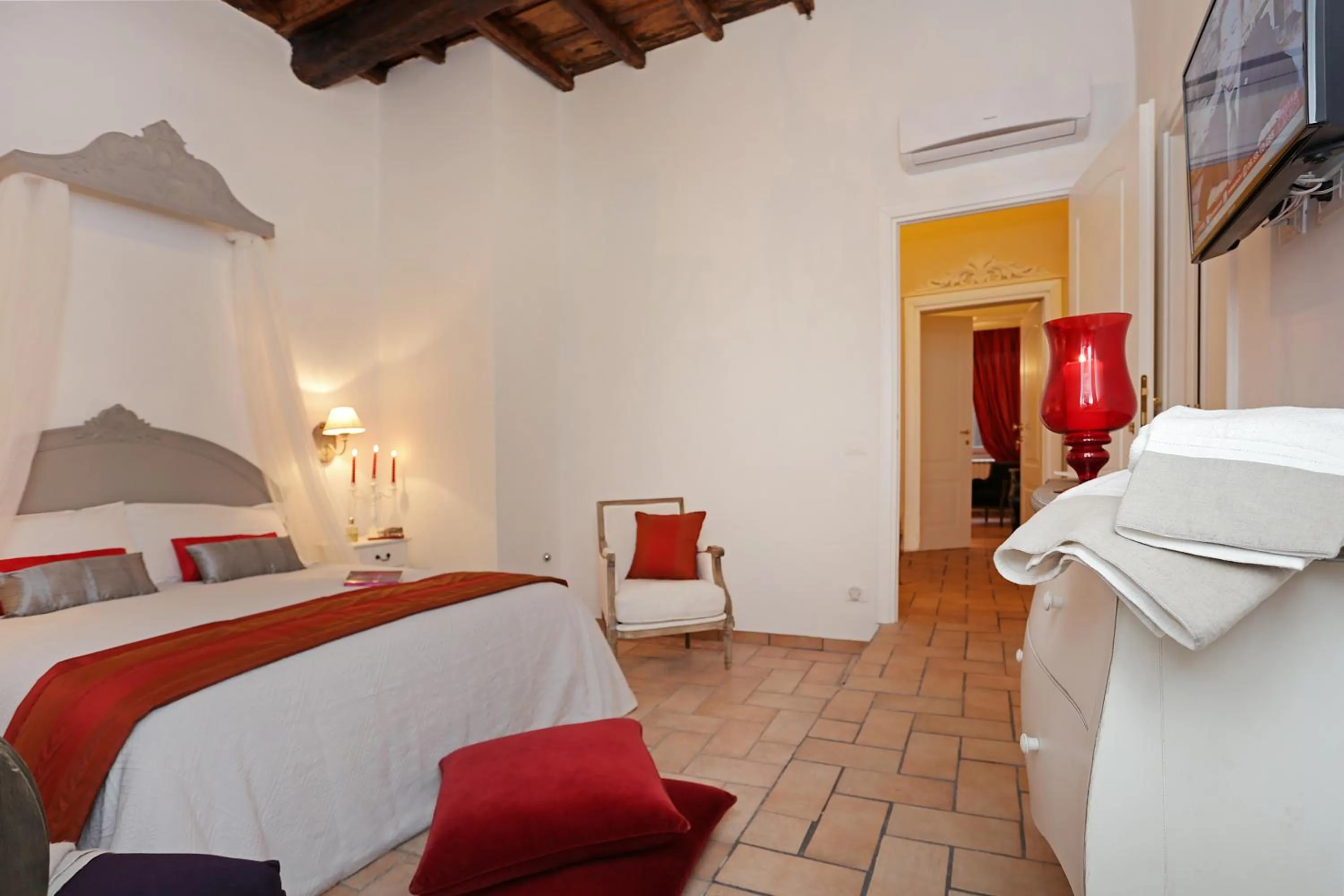 Bedroom, Bed in Madonna de' Monti Suites
