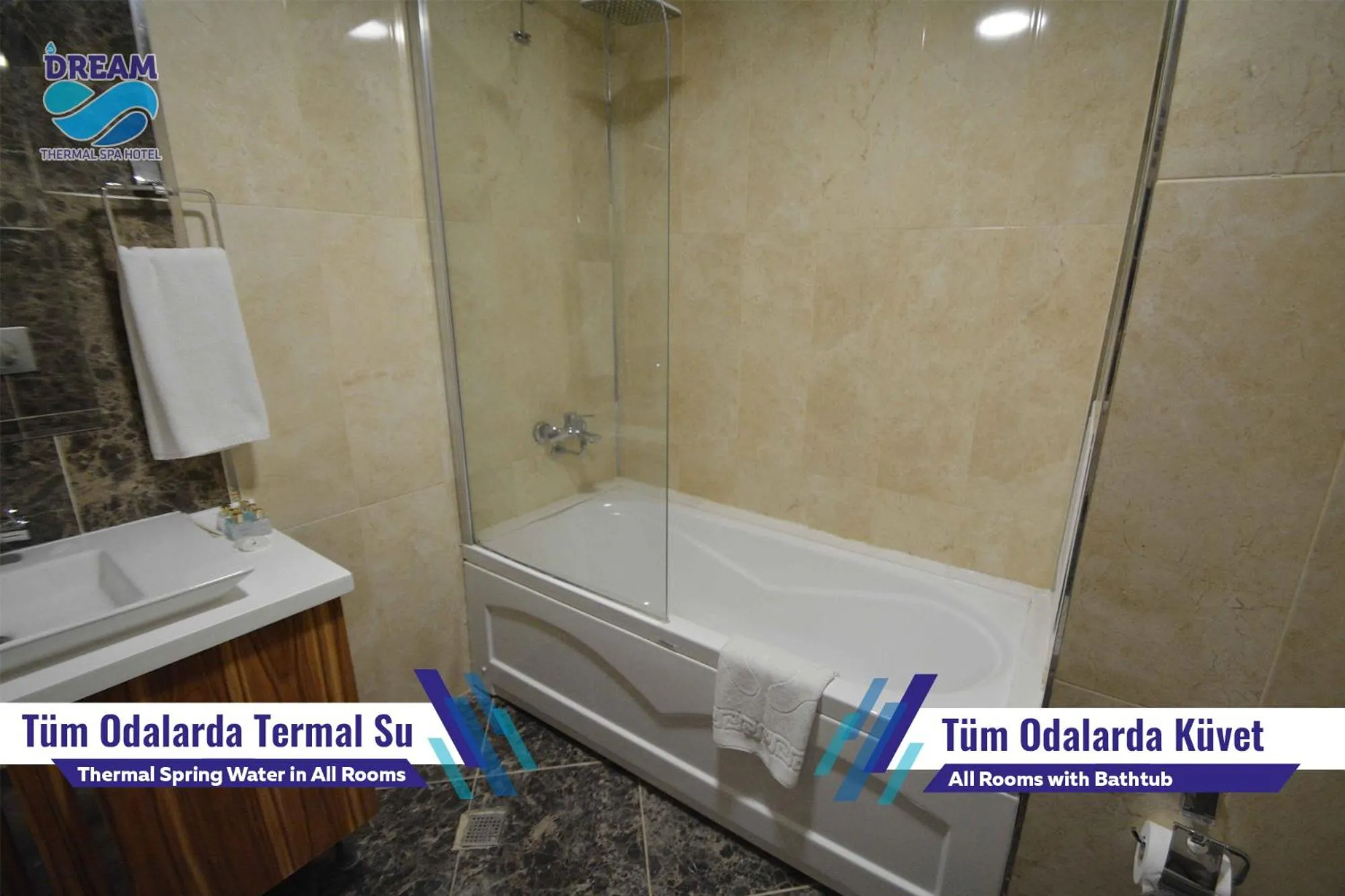 Bathroom in Zir Dream Thermal & Spa Hotel