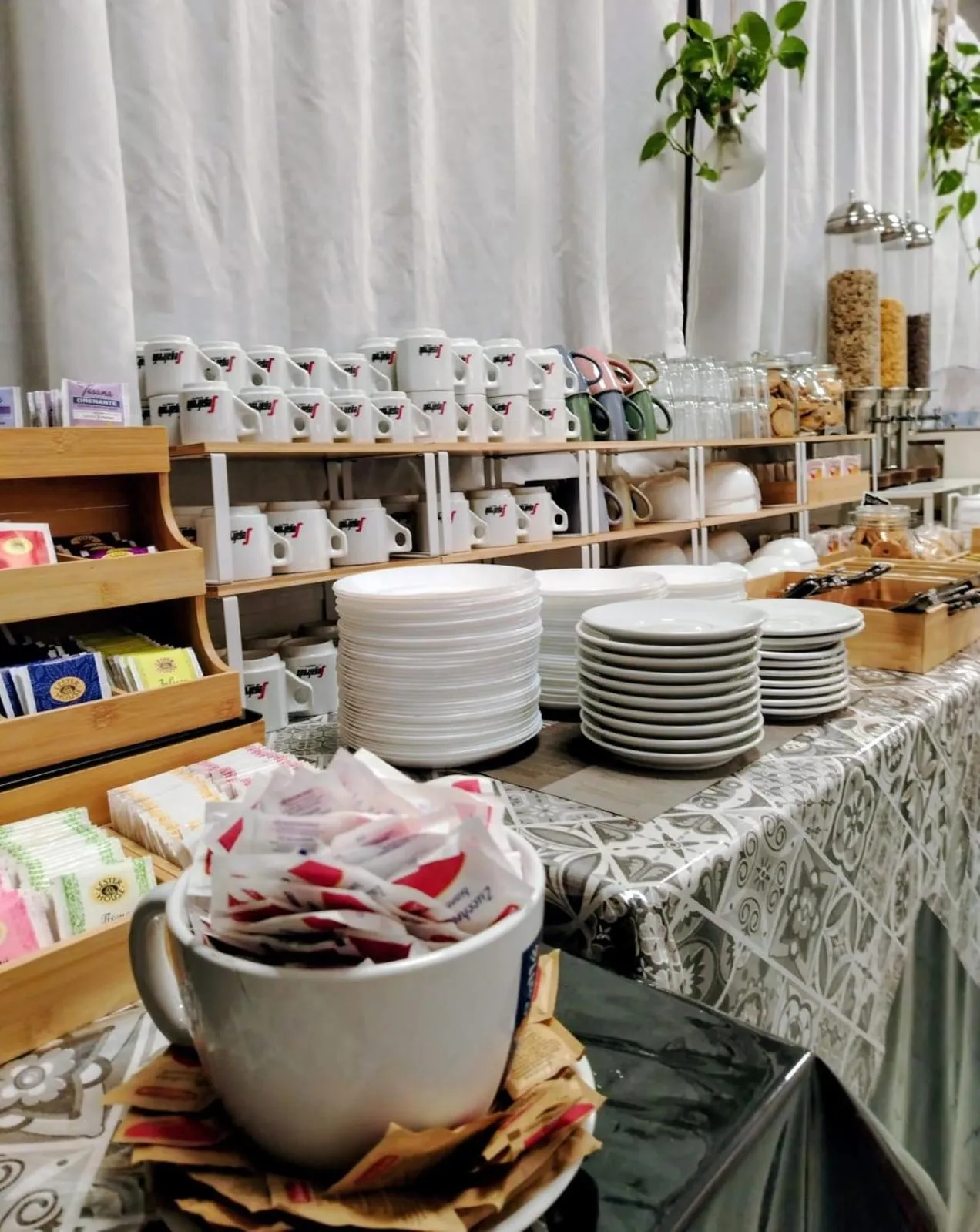 Breakfast in Hotel Villa Robinia