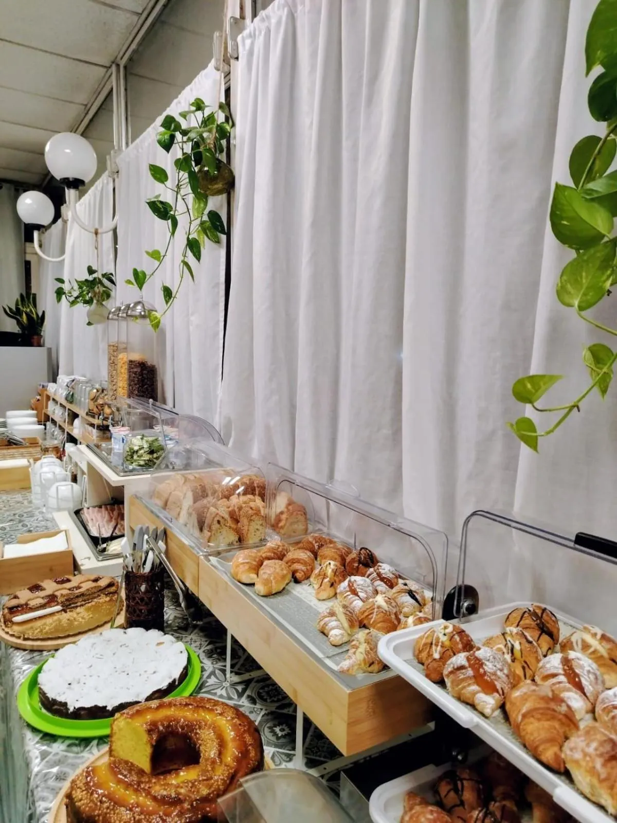 Breakfast in Hotel Villa Robinia