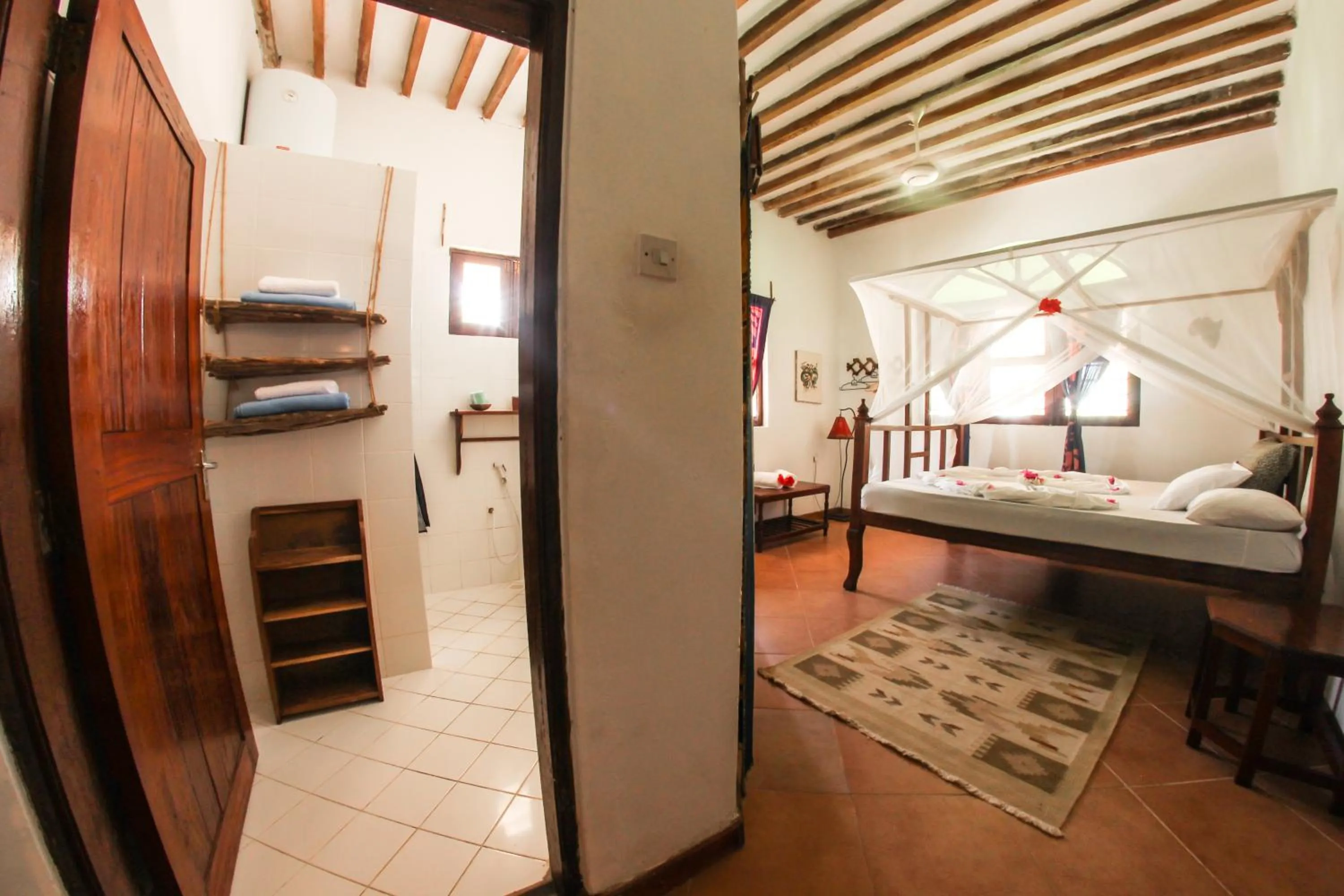 Bedroom, Bed in Kipepeo Lodge Zanzibar