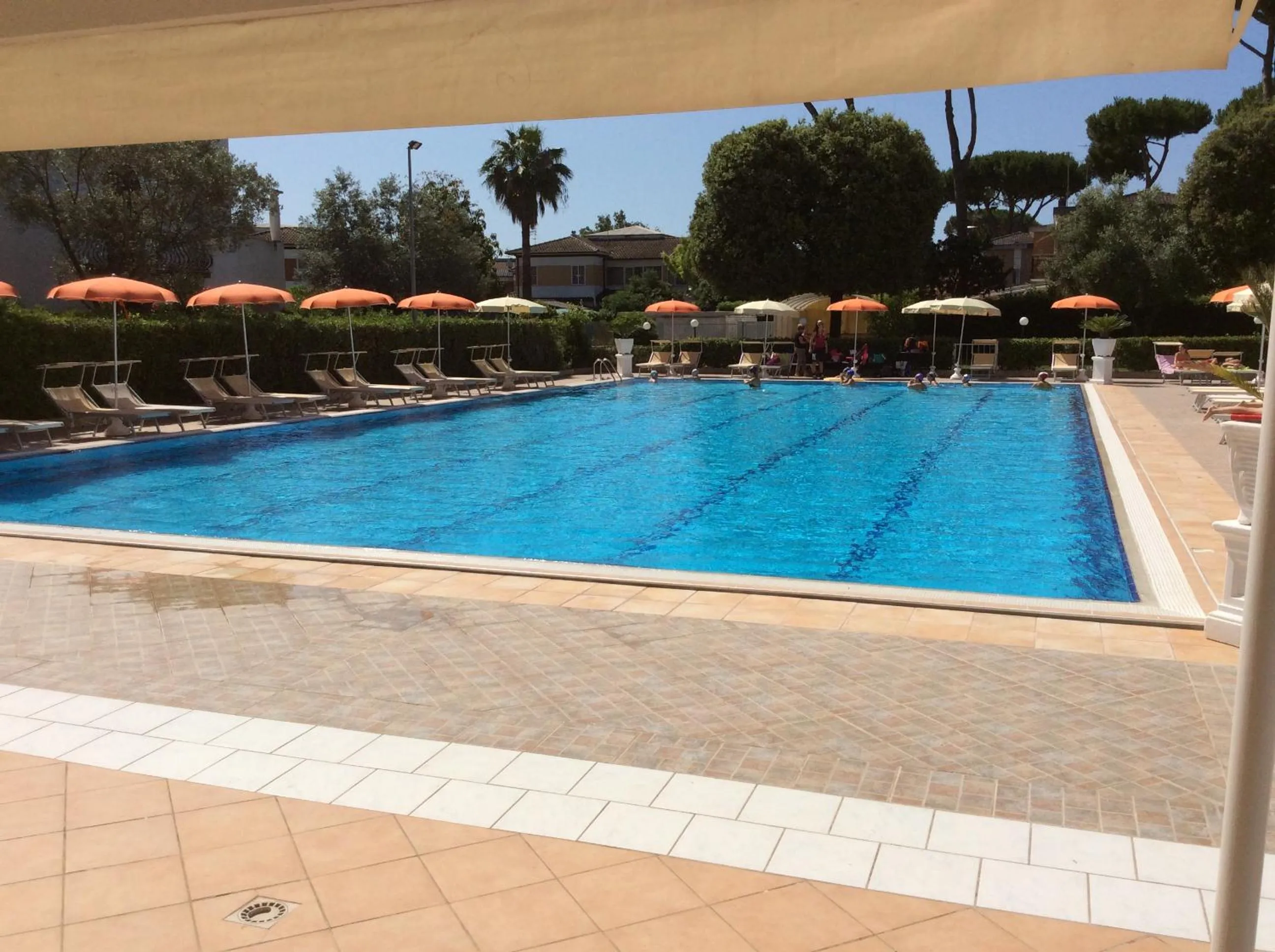 Swimming pool in Hotel River Palace