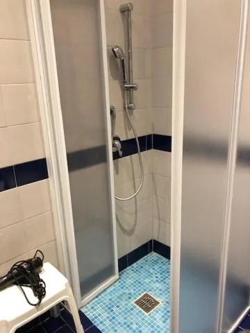 Shower in Hotel River Palace