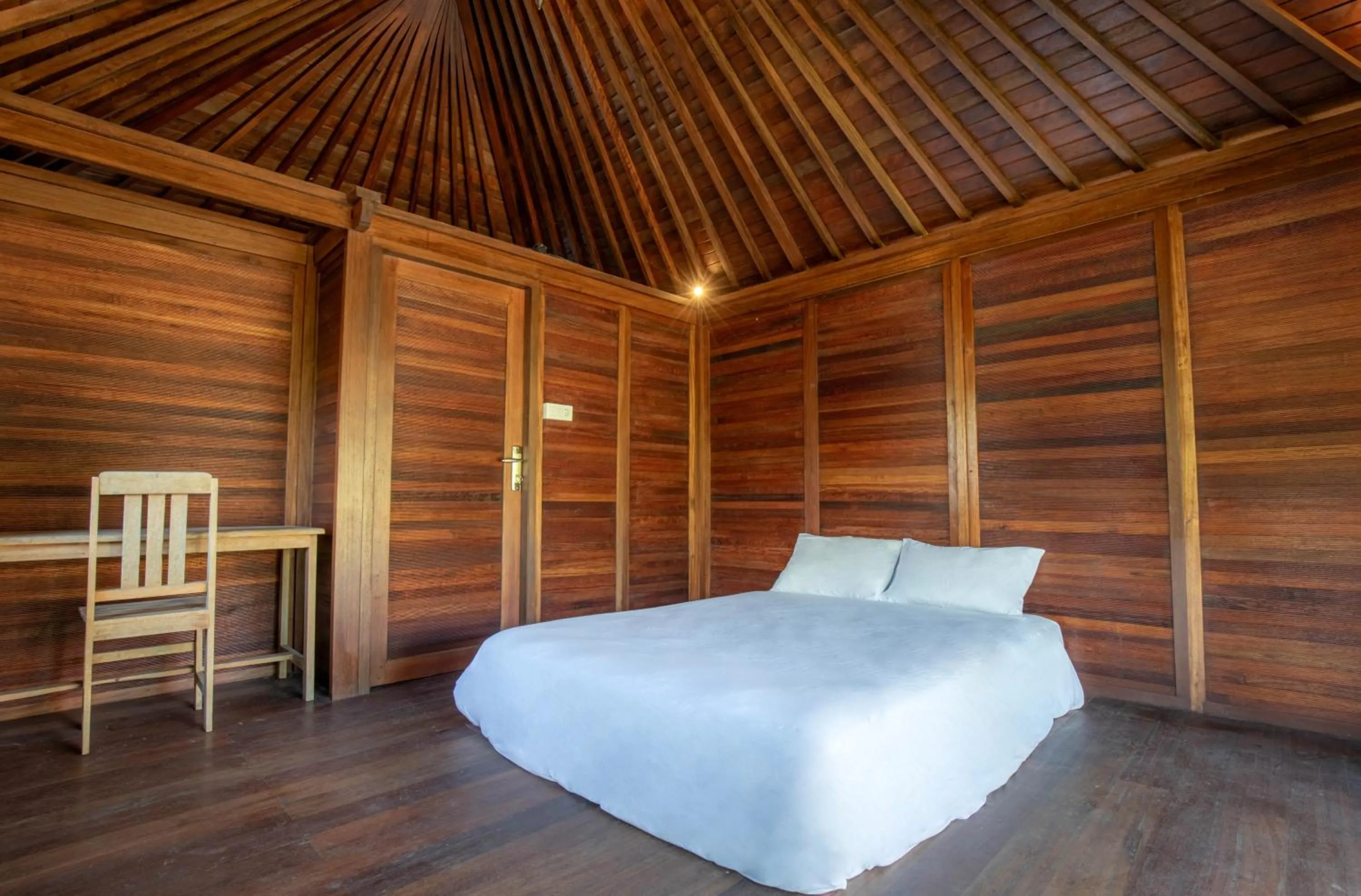 Bedroom, Bed in Lembah Wanna