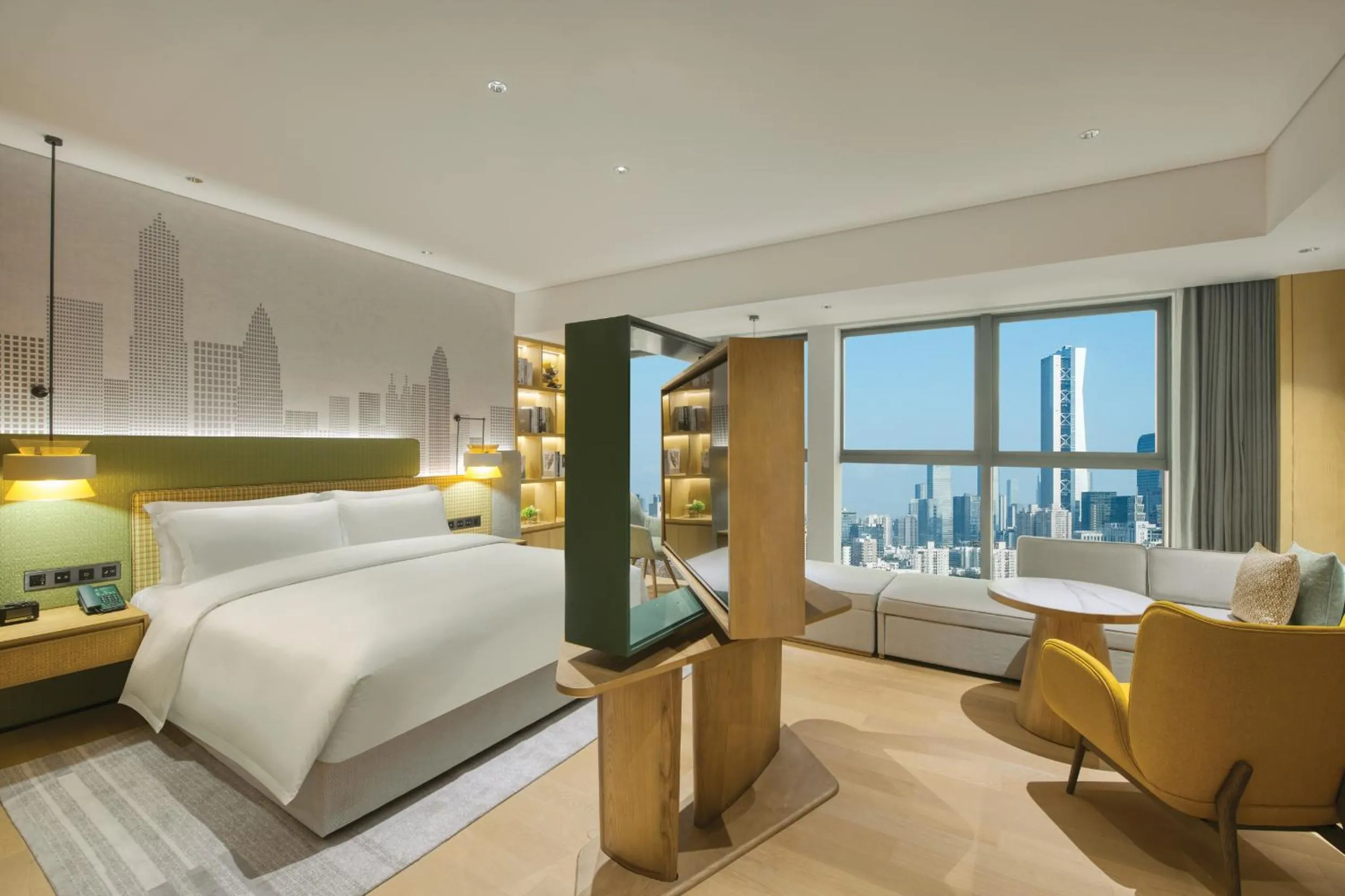 Photo of the whole room, Bed in Holiday Inn Shenzhen Nanshan by IHG