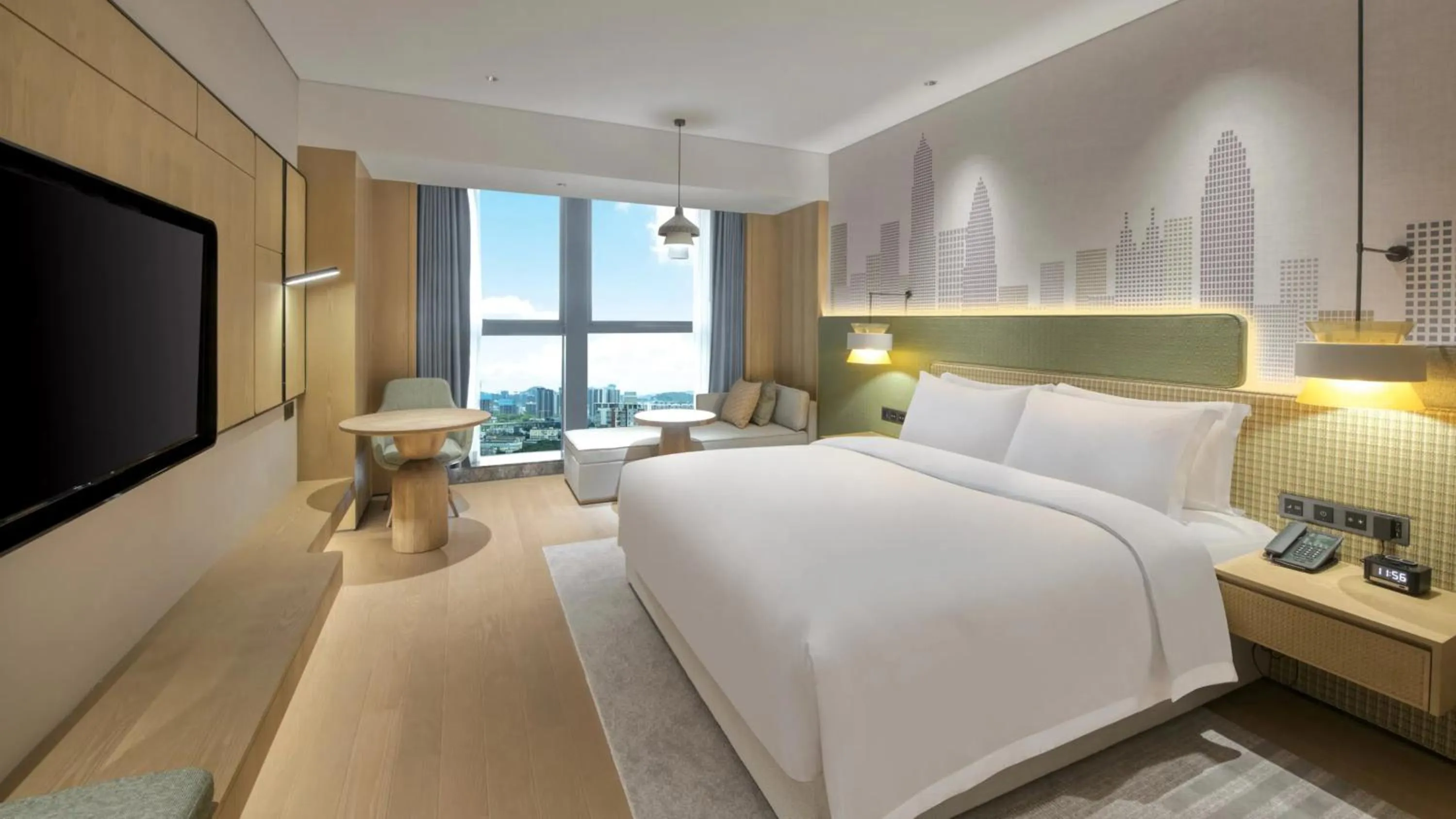 Photo of the whole room, Bed in Holiday Inn Shenzhen Nanshan by IHG