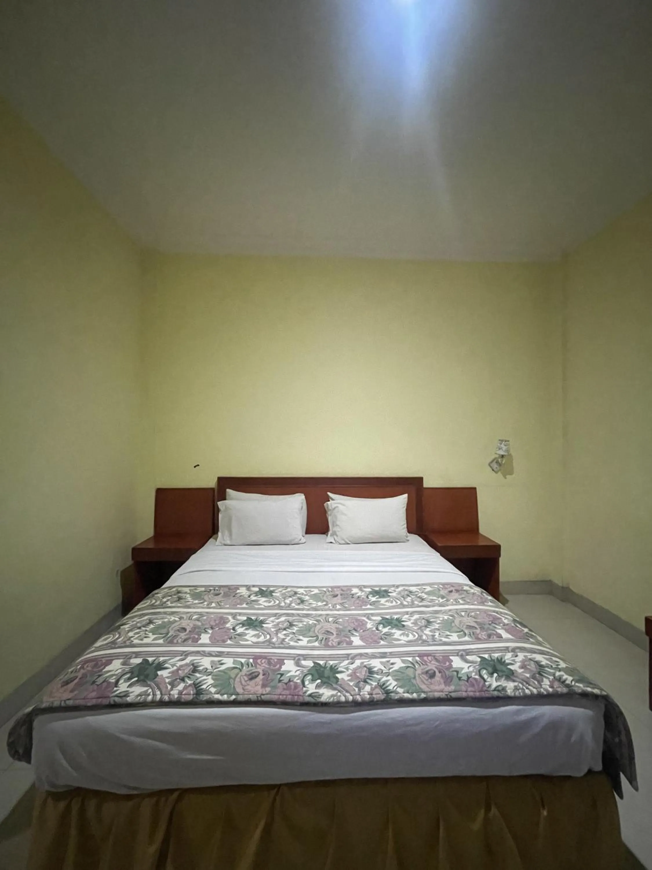 Bed in Soeltan Luxe Hotel Lampung