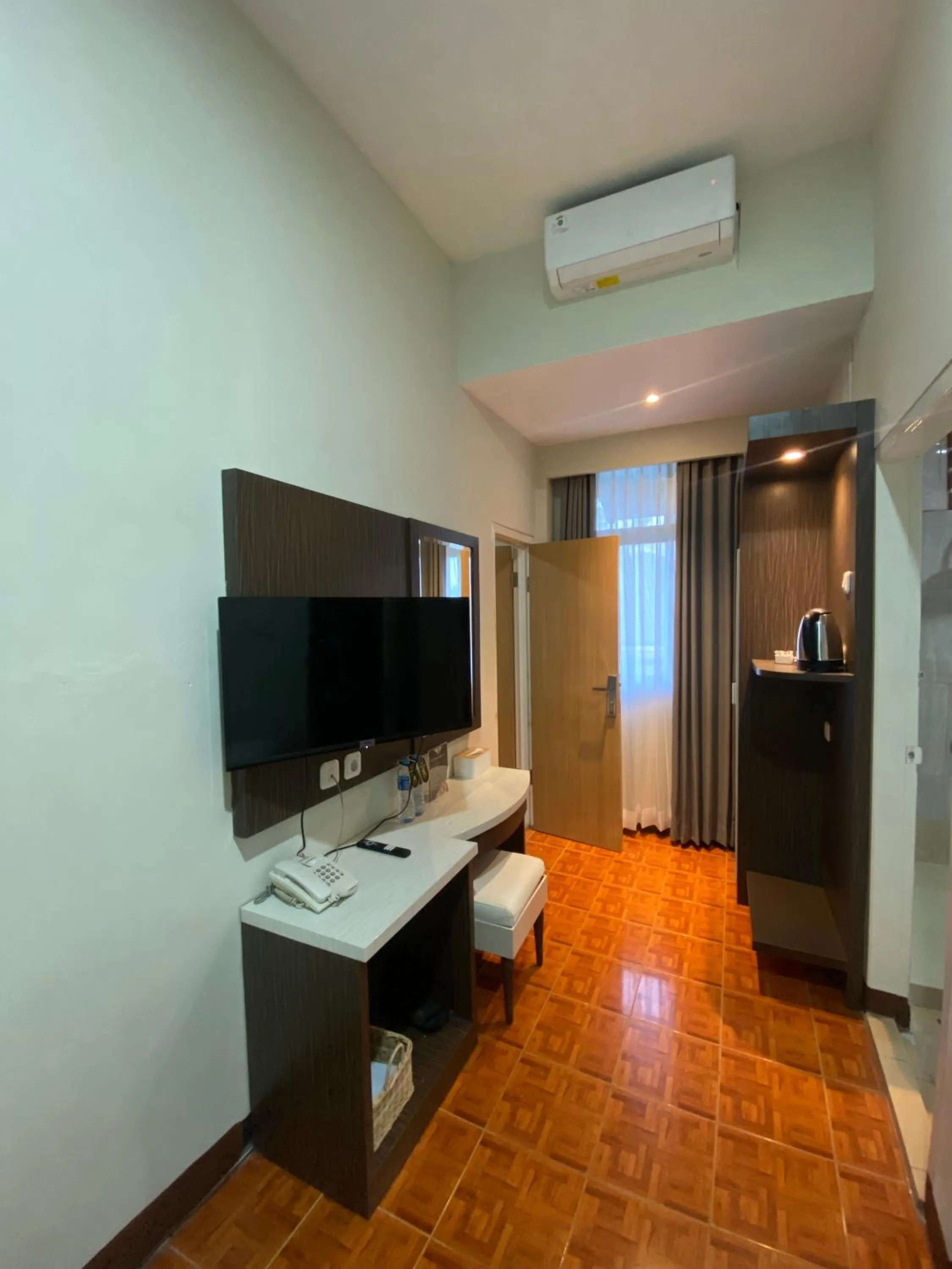 Coffee/tea facilities in Soeltan Luxe Hotel Lampung