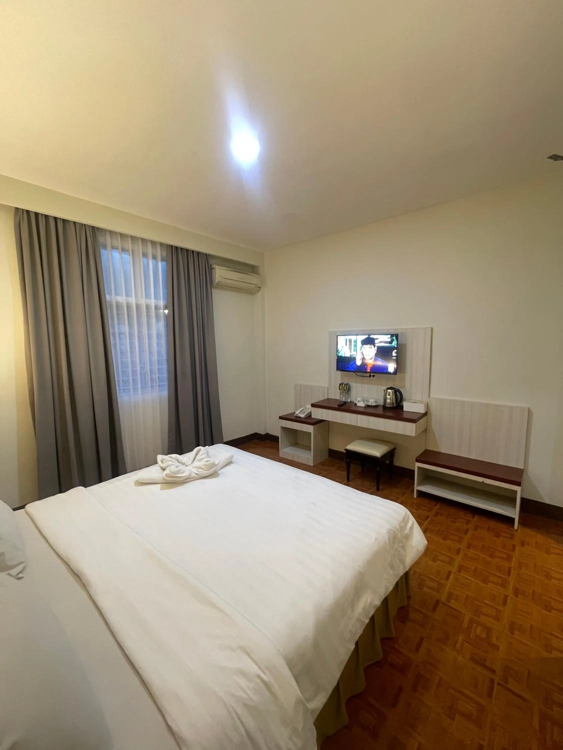 Bedroom, Bed in Soeltan Luxe Hotel Lampung