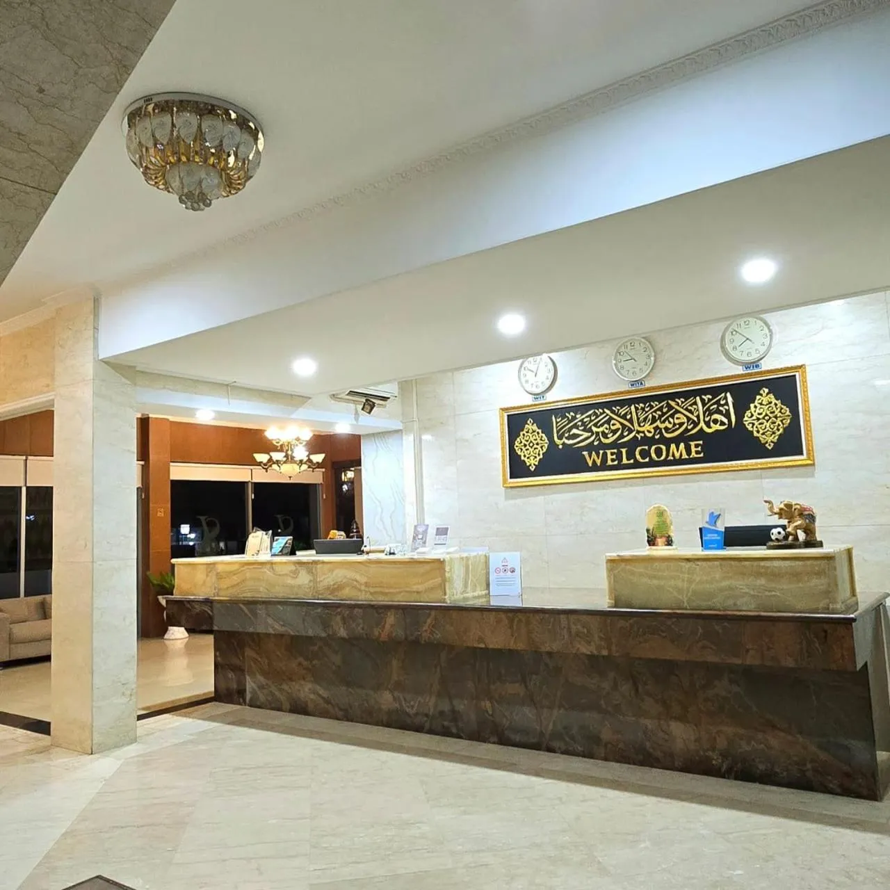 Lobby or reception in Soeltan Luxe Hotel Lampung