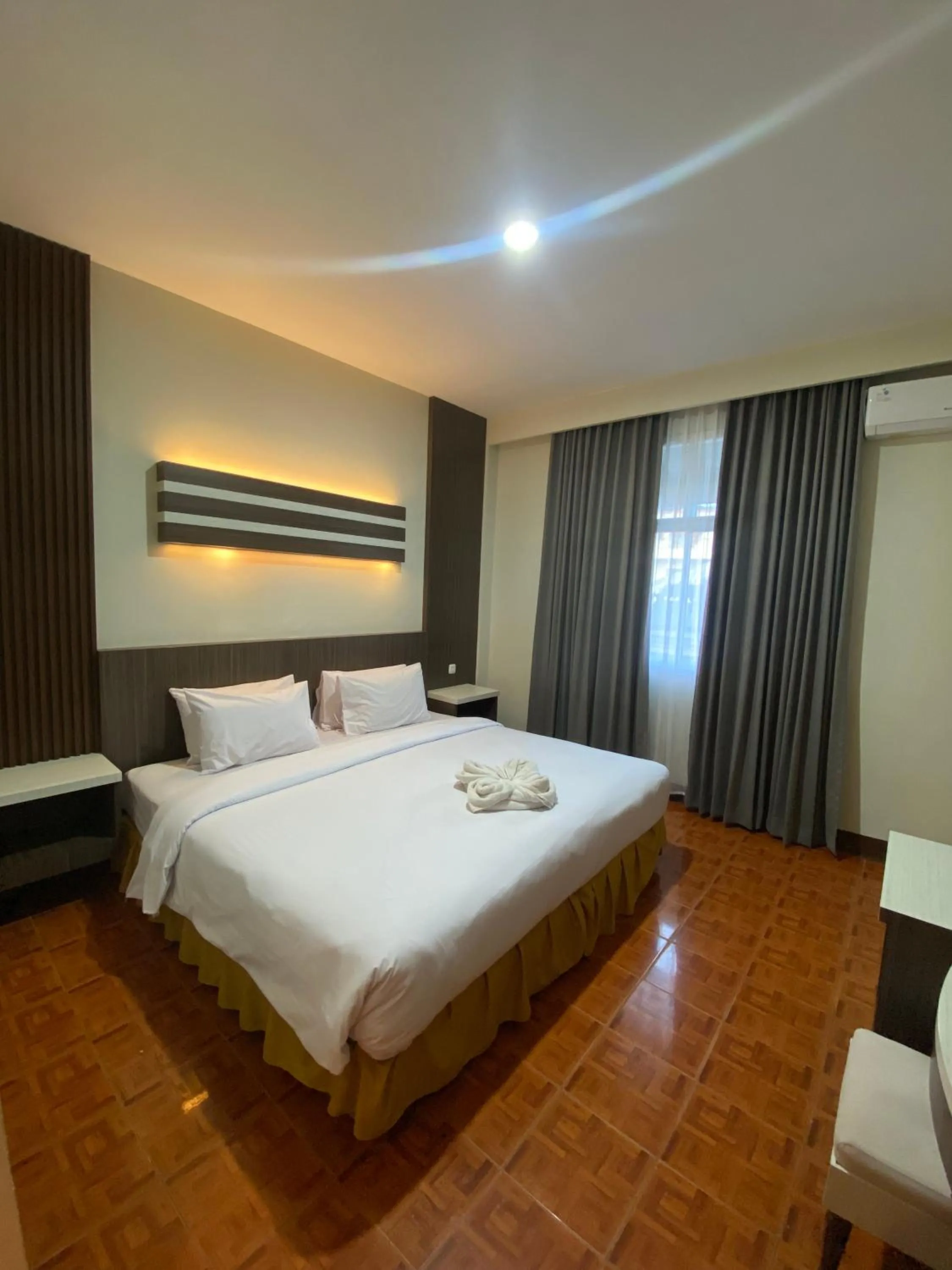 Bedroom, Bed in Soeltan Luxe Hotel Lampung