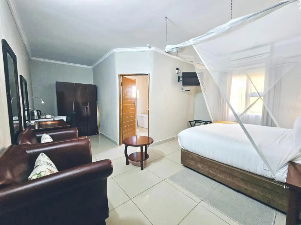 Bed in Maun Executive Inn