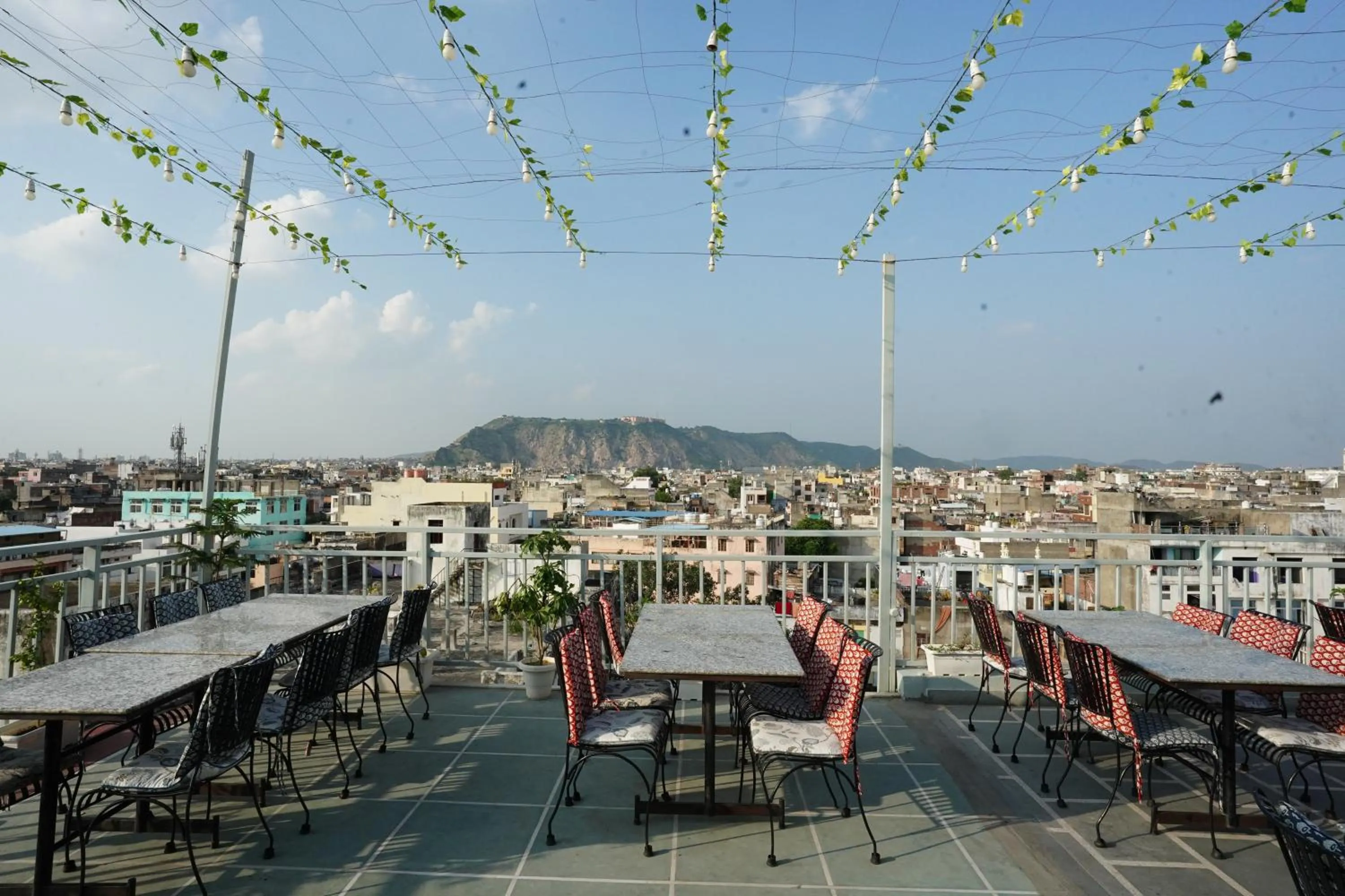 Restaurant/places to eat in Haveli Kalwara - A Heritage Hotel