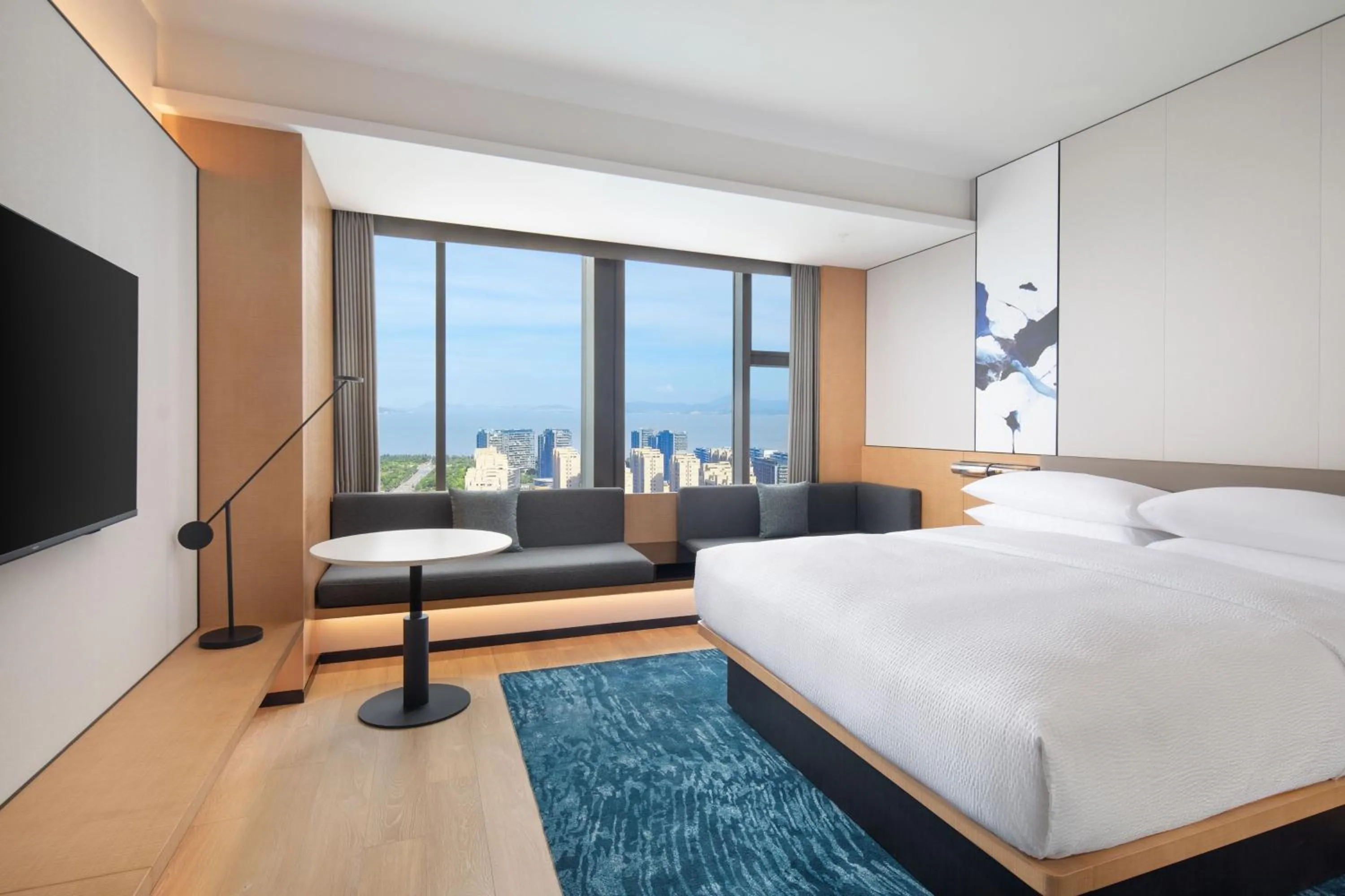 Photo of the whole room, Bed in Fairfield by Marriott Zhoushan Putuo
