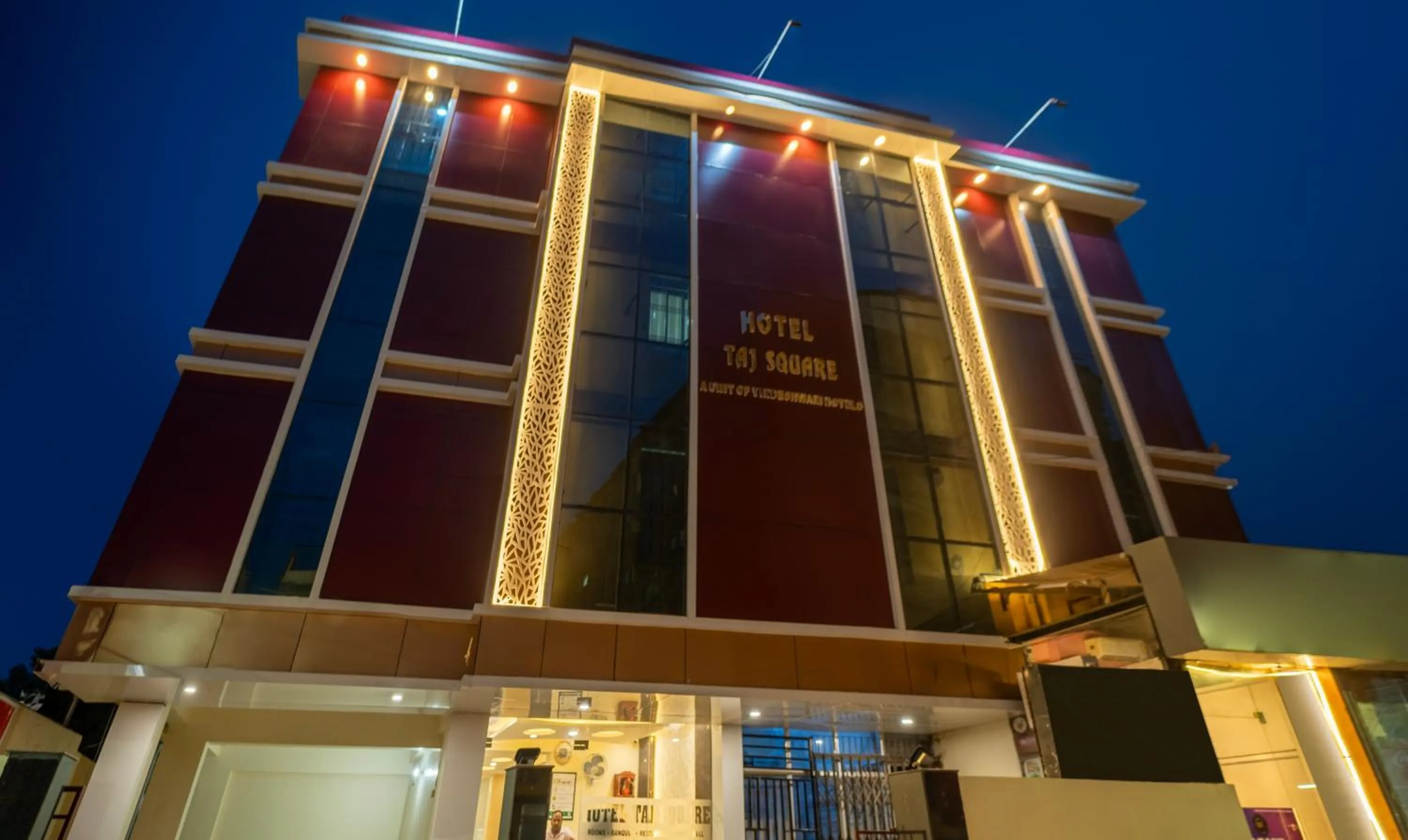 Property building in Treebo Taj Square, 10 Mins From Airport