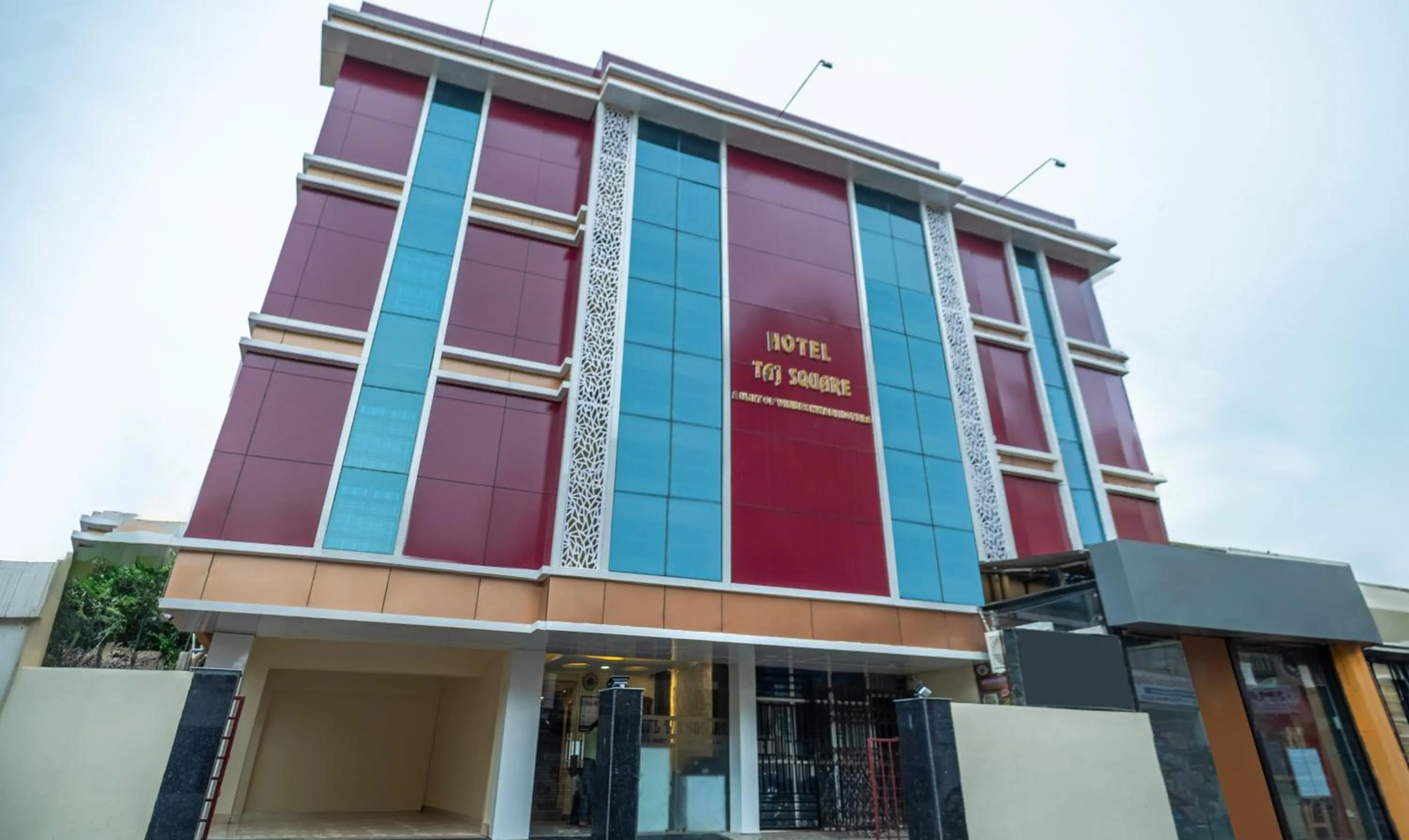 Property building in Treebo Taj Square, 10 Mins From Airport