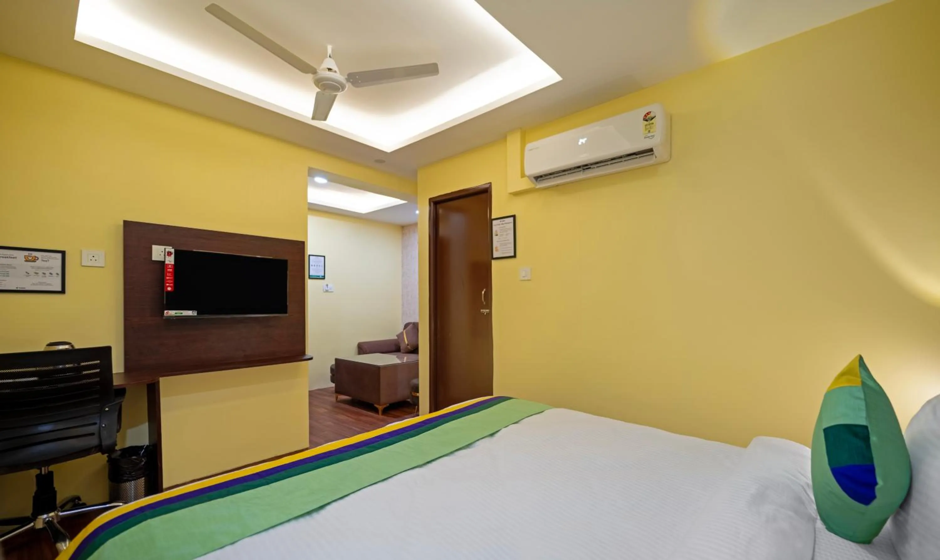 Bedroom, Bed in Treebo Taj Square, 10 Mins From Airport