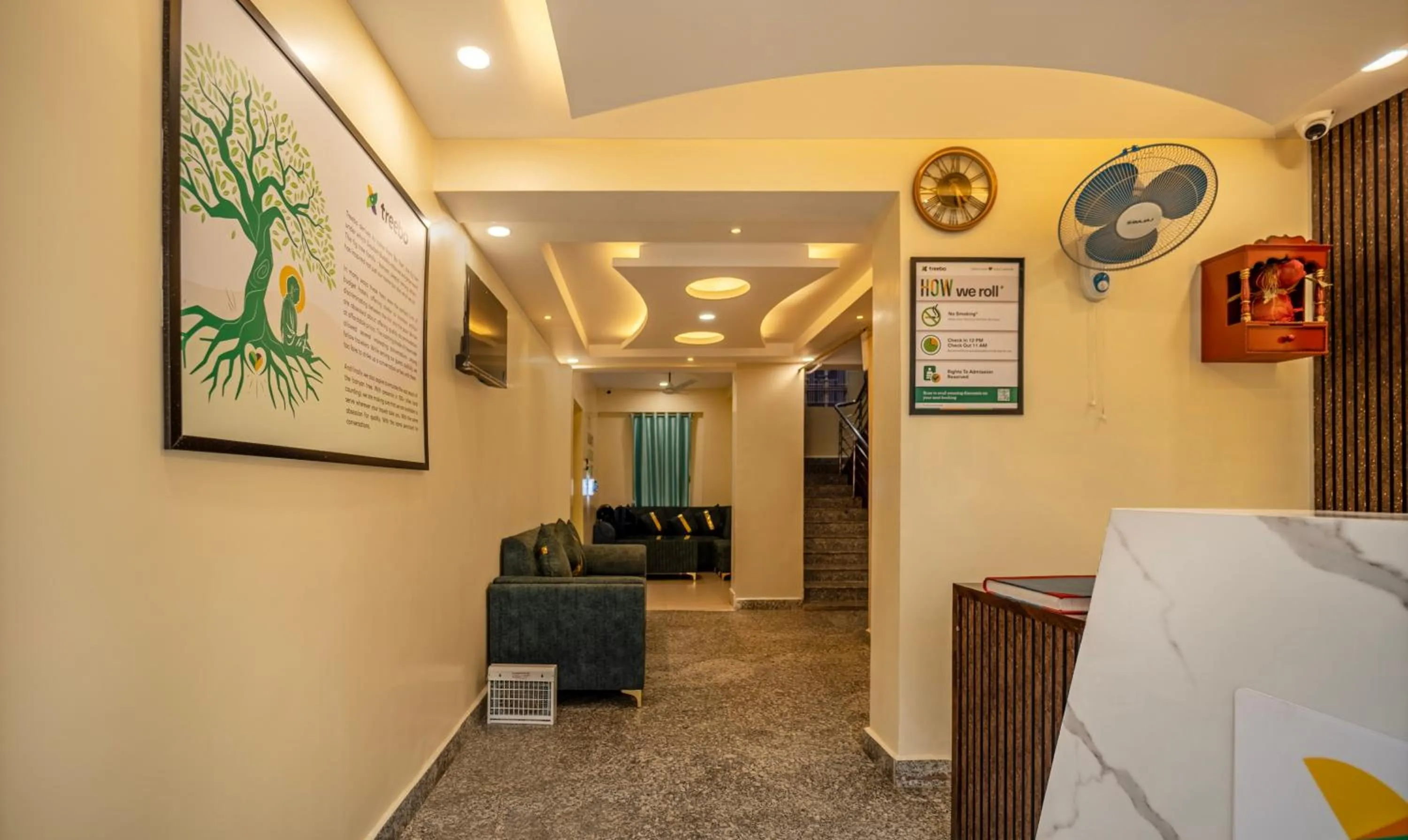 Lobby or reception in Treebo Taj Square, 10 Mins From Airport