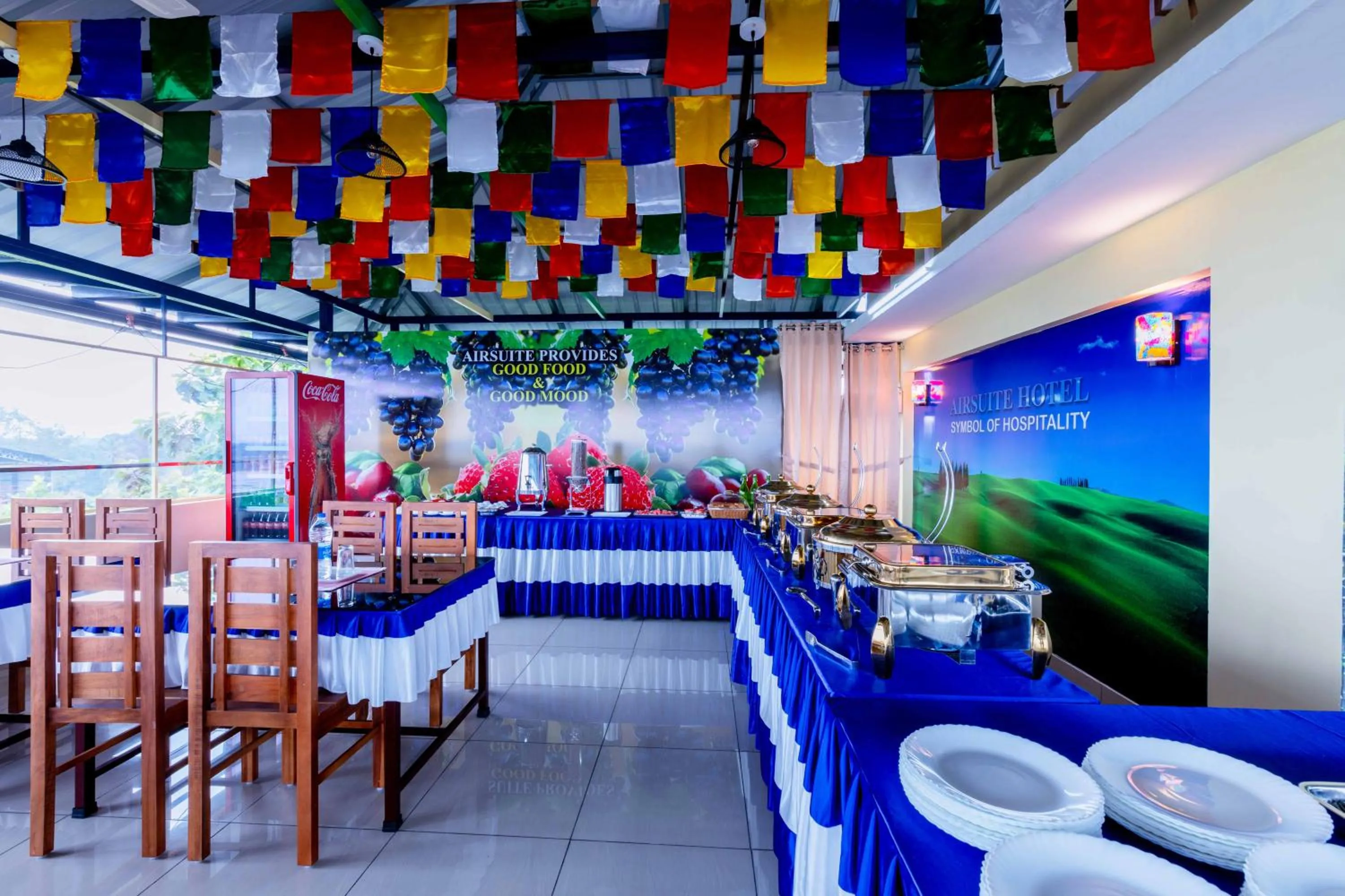 Restaurant/places to eat in Treebo Airsuite Airport Hotel