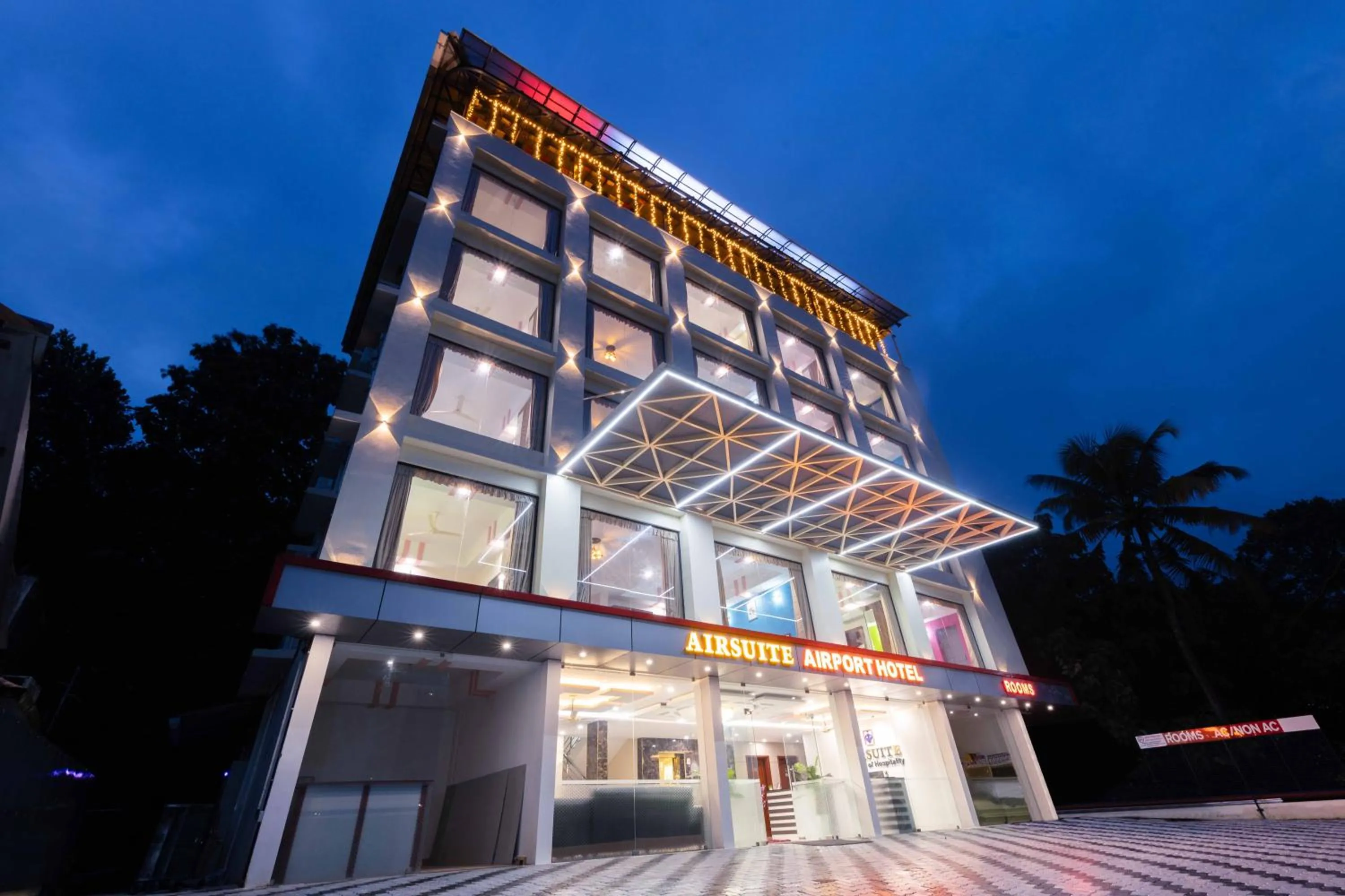 Property building in Treebo Airsuite Airport Hotel