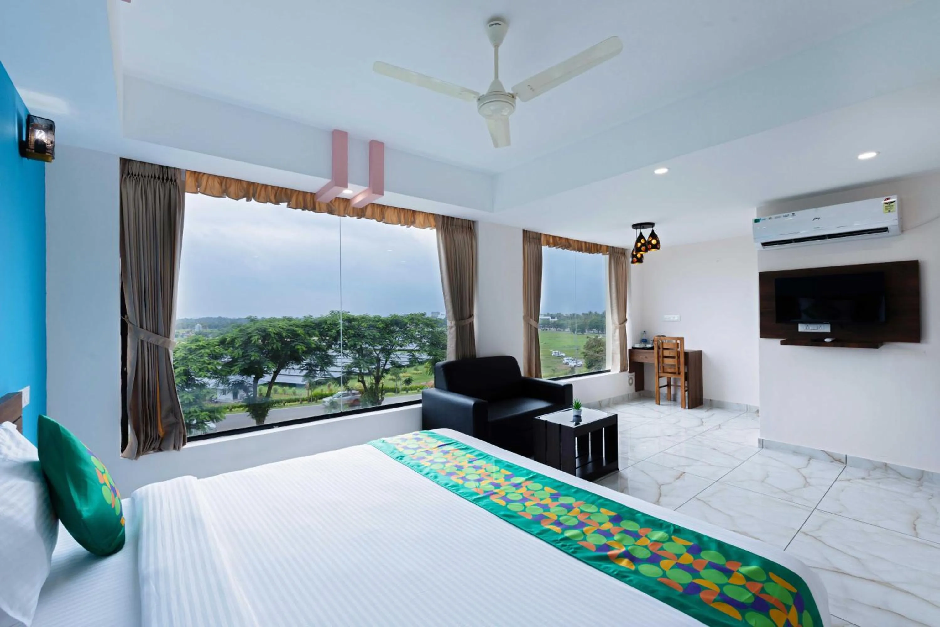 Bedroom, Bed in Treebo Airsuite Airport Hotel