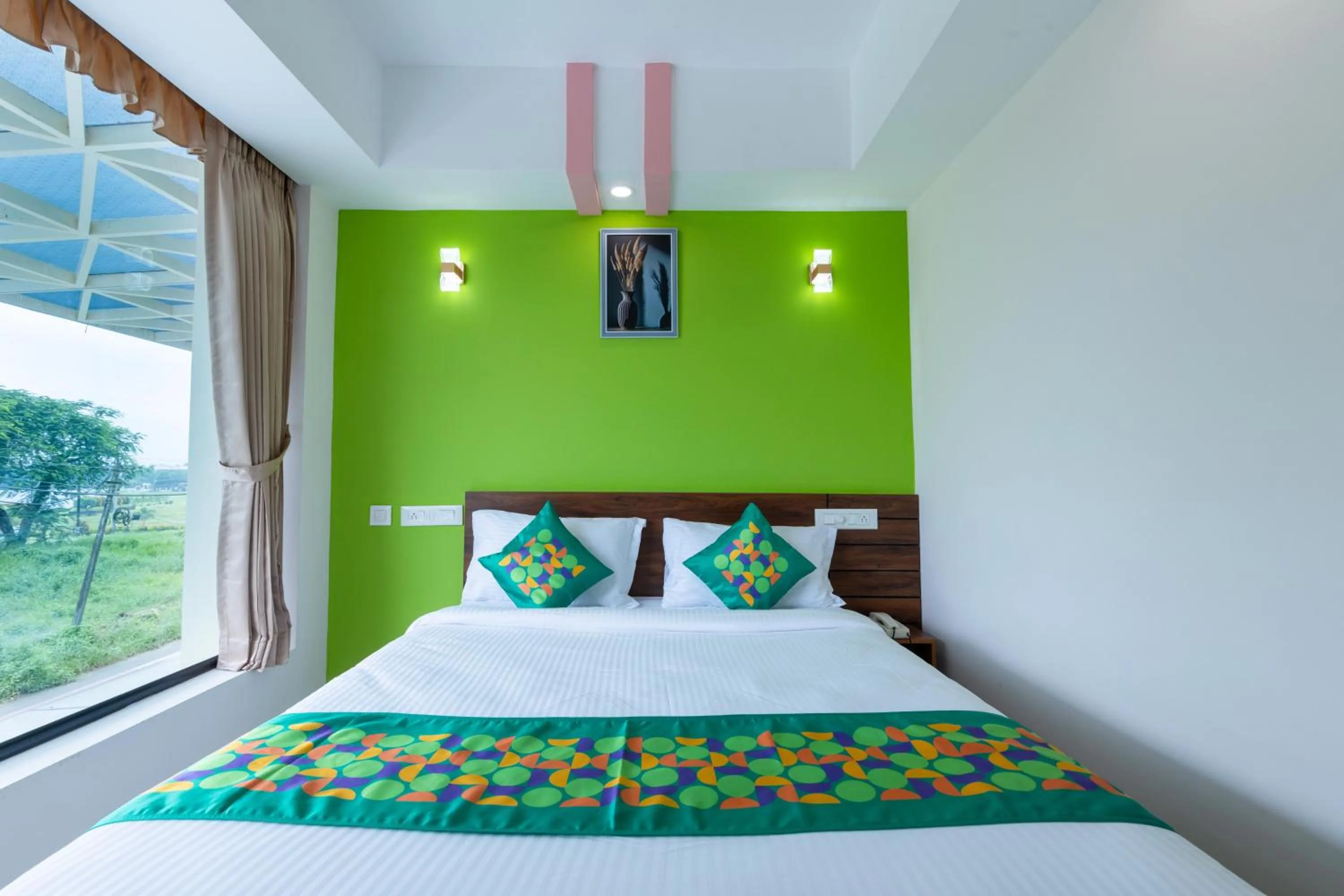 Bedroom, Bed in Treebo Airsuite Airport Hotel