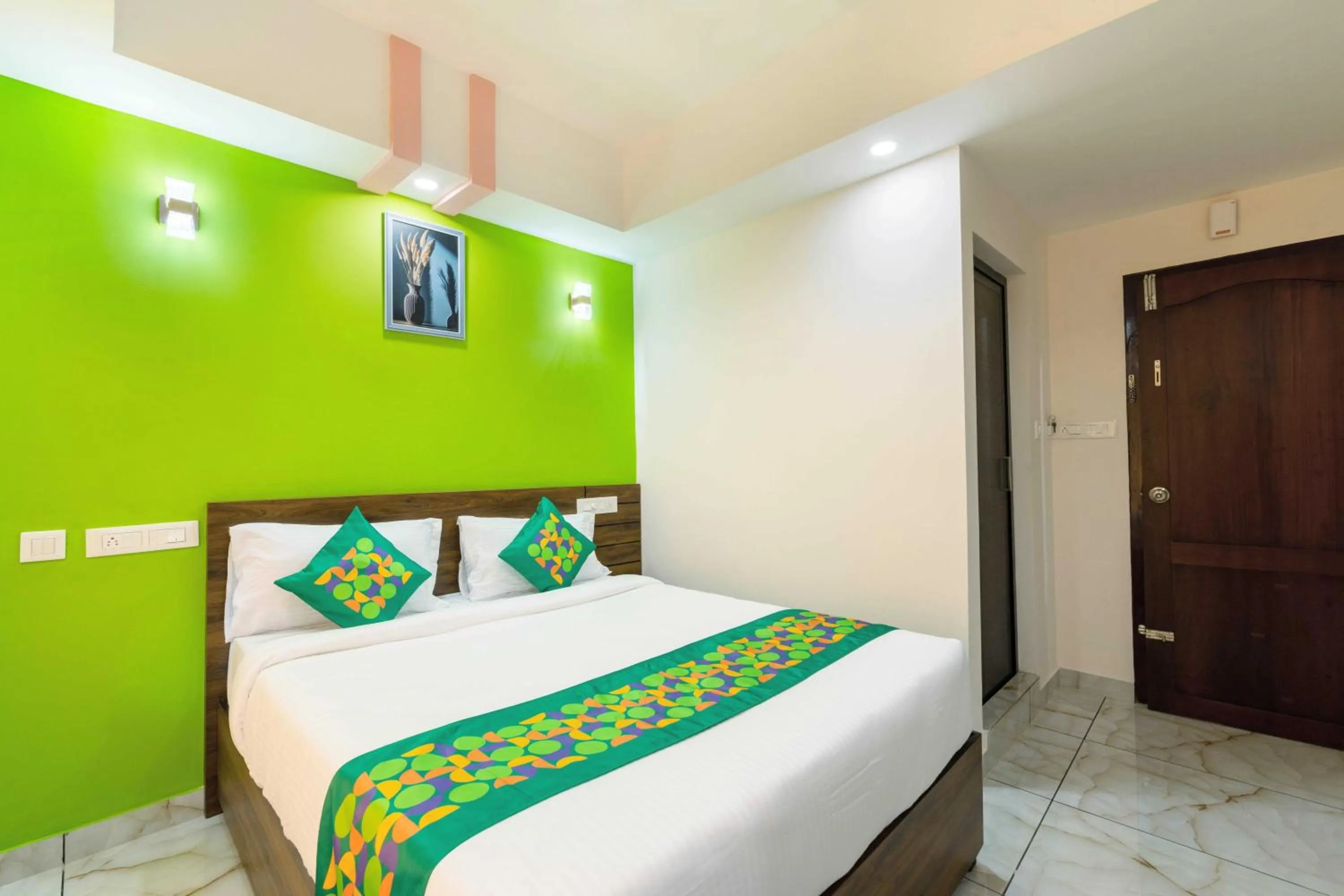 Bedroom, Bed in Treebo Airsuite Airport Hotel