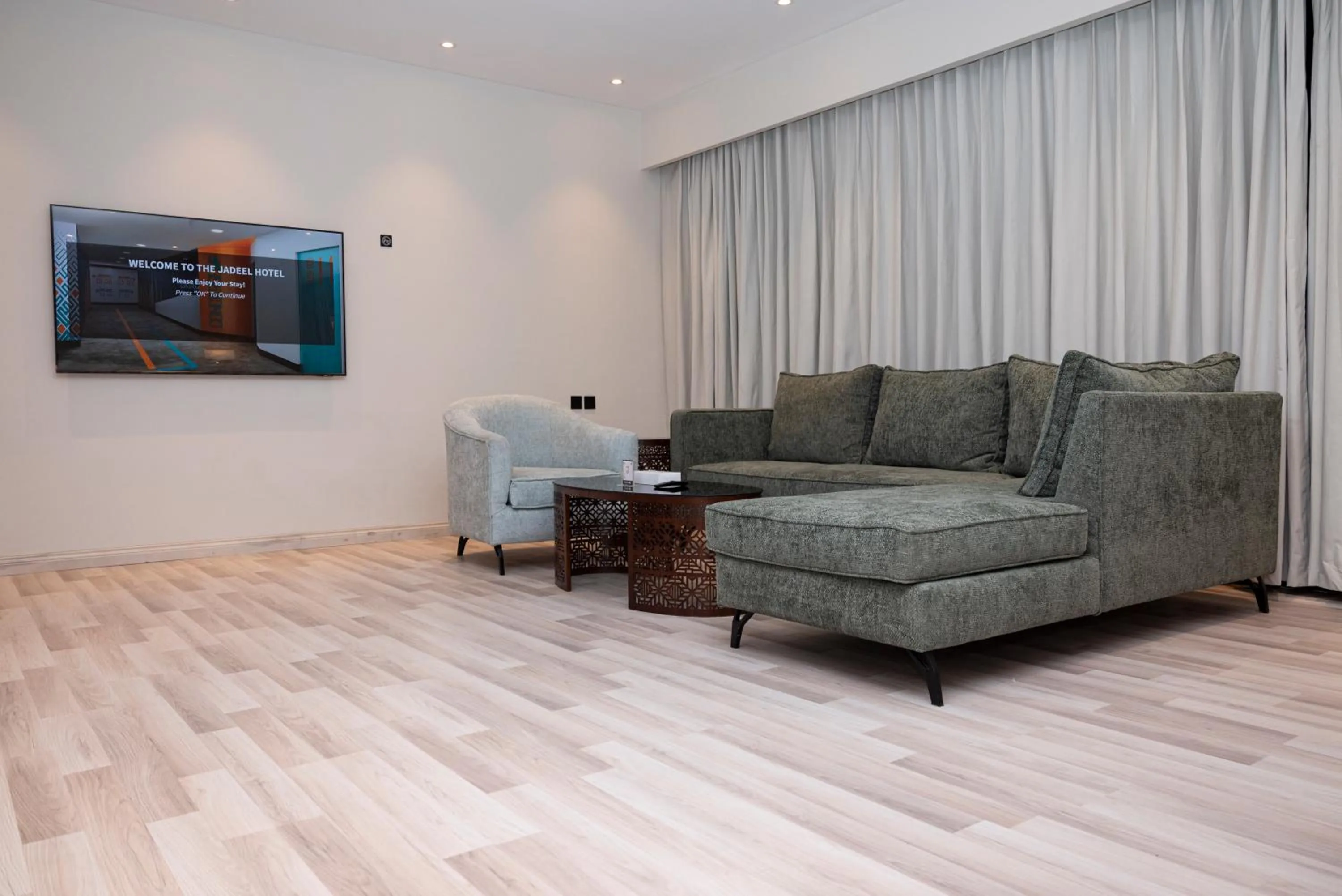 TV and multimedia in Jadeel Hotel