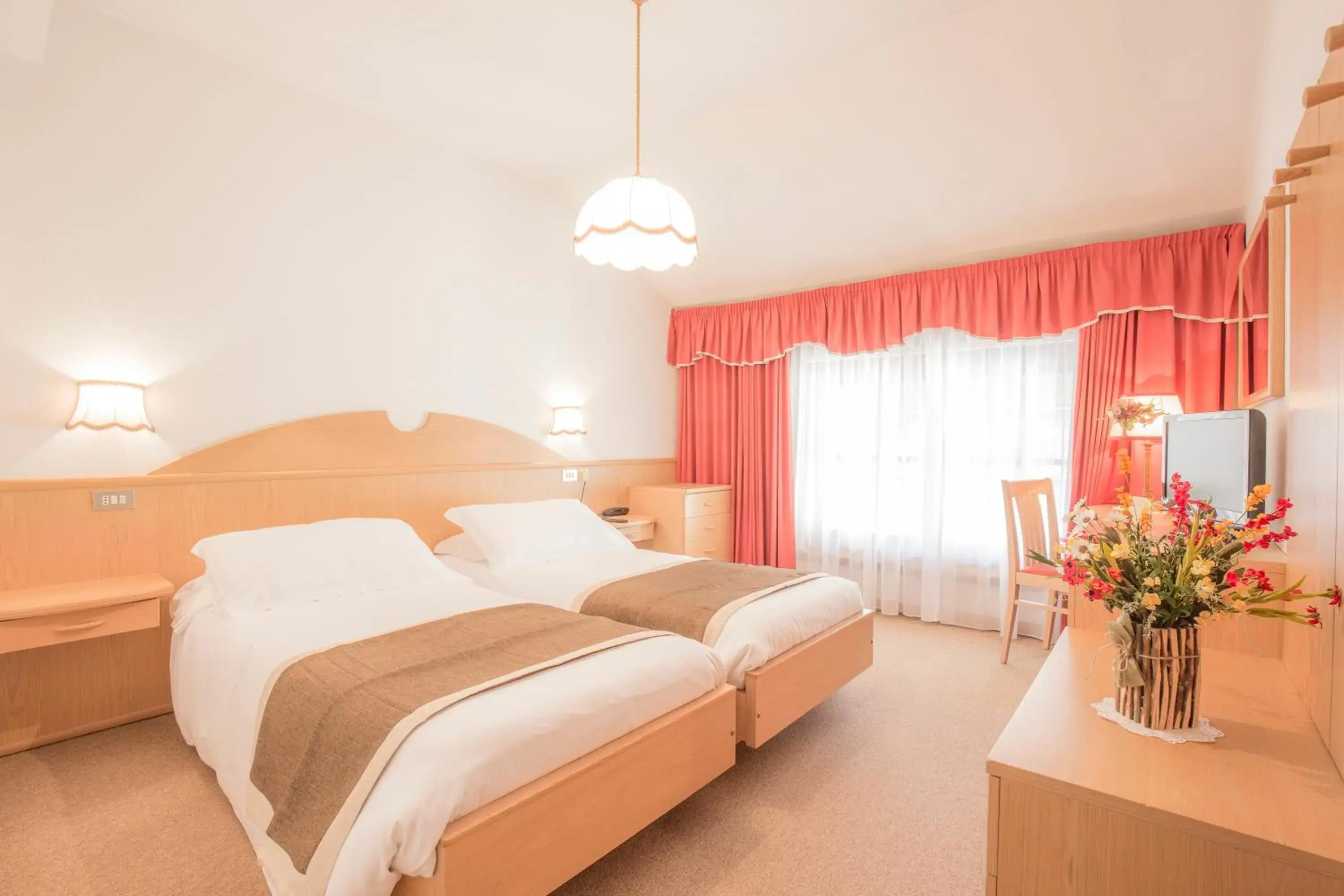 Twin Room - single occupancy in Hotel Villa Trieste Twin Room - single occupancy in Hotel Villa Trieste