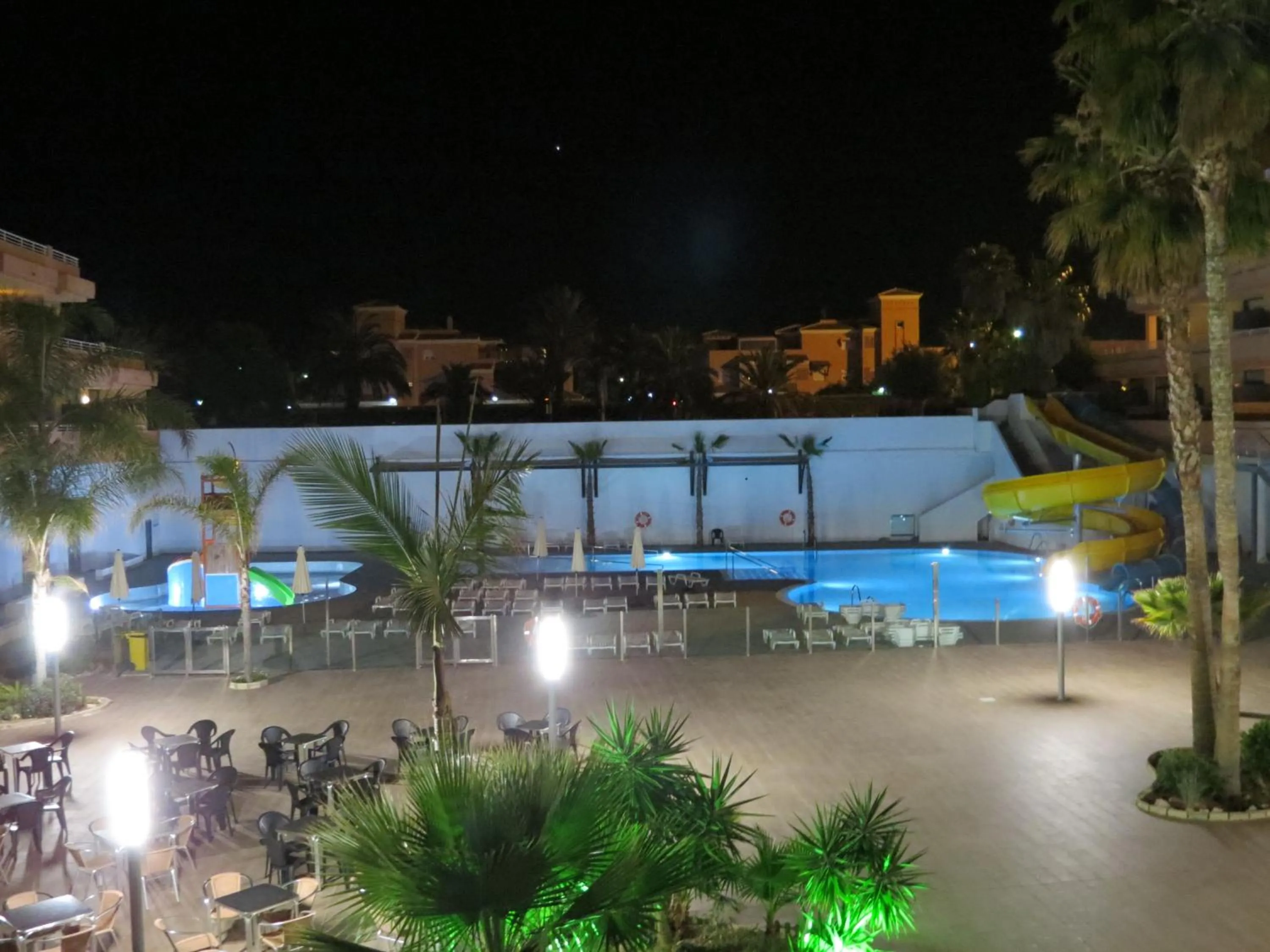 Pool view in Advise Hotels Reina