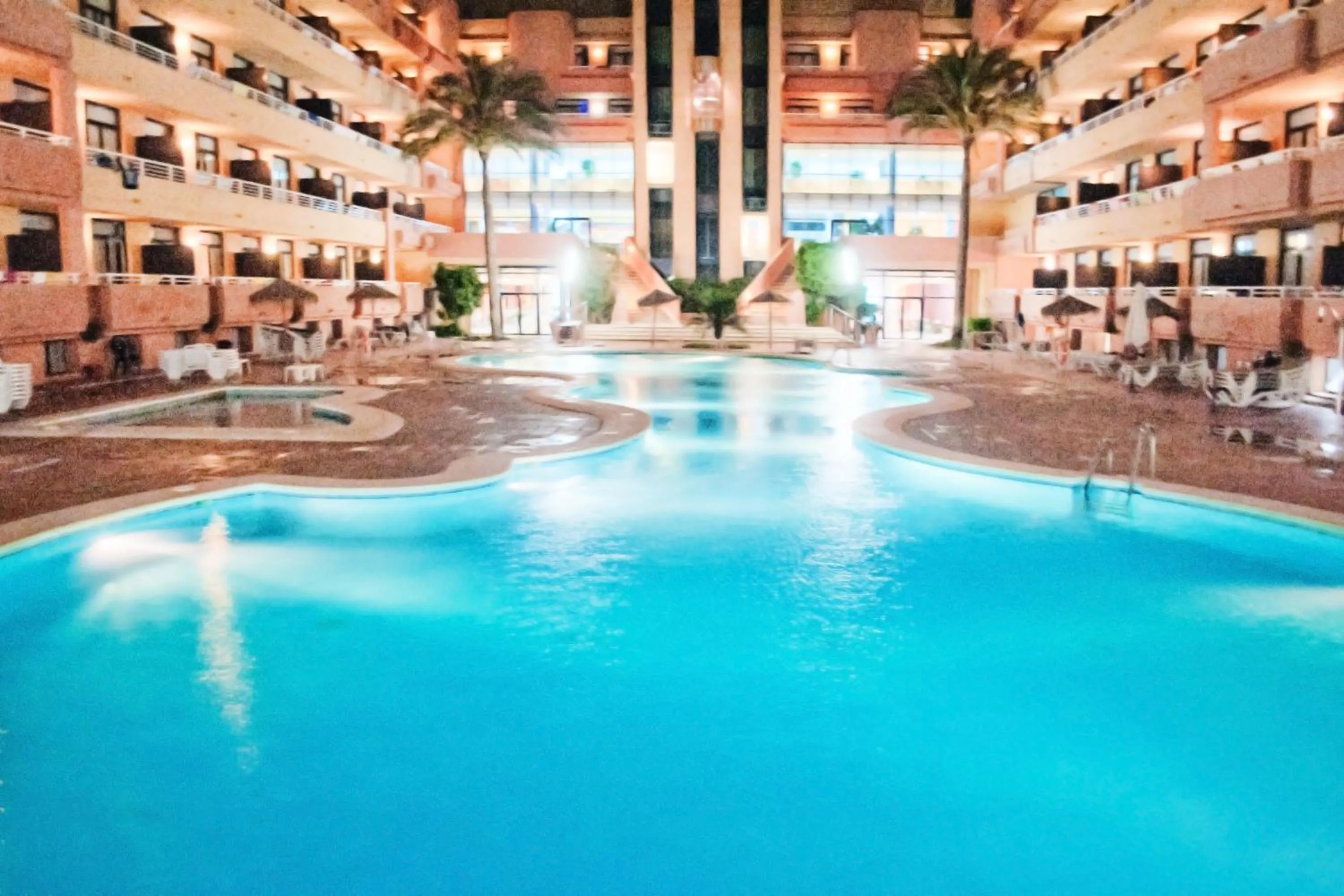 Facade/entrance in Advise Hotels Reina