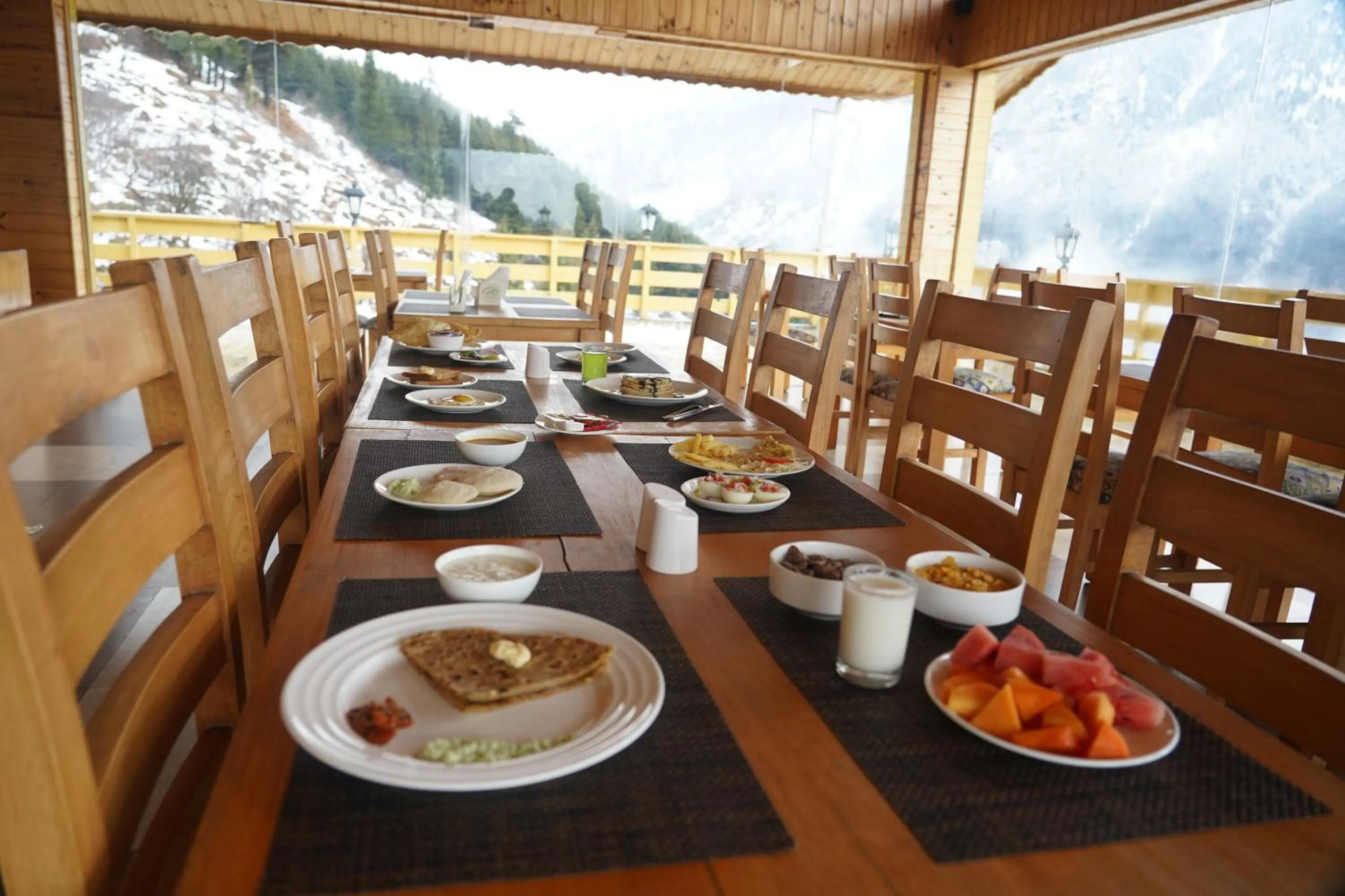 Restaurant/places to eat in Vivaan The Sunrise