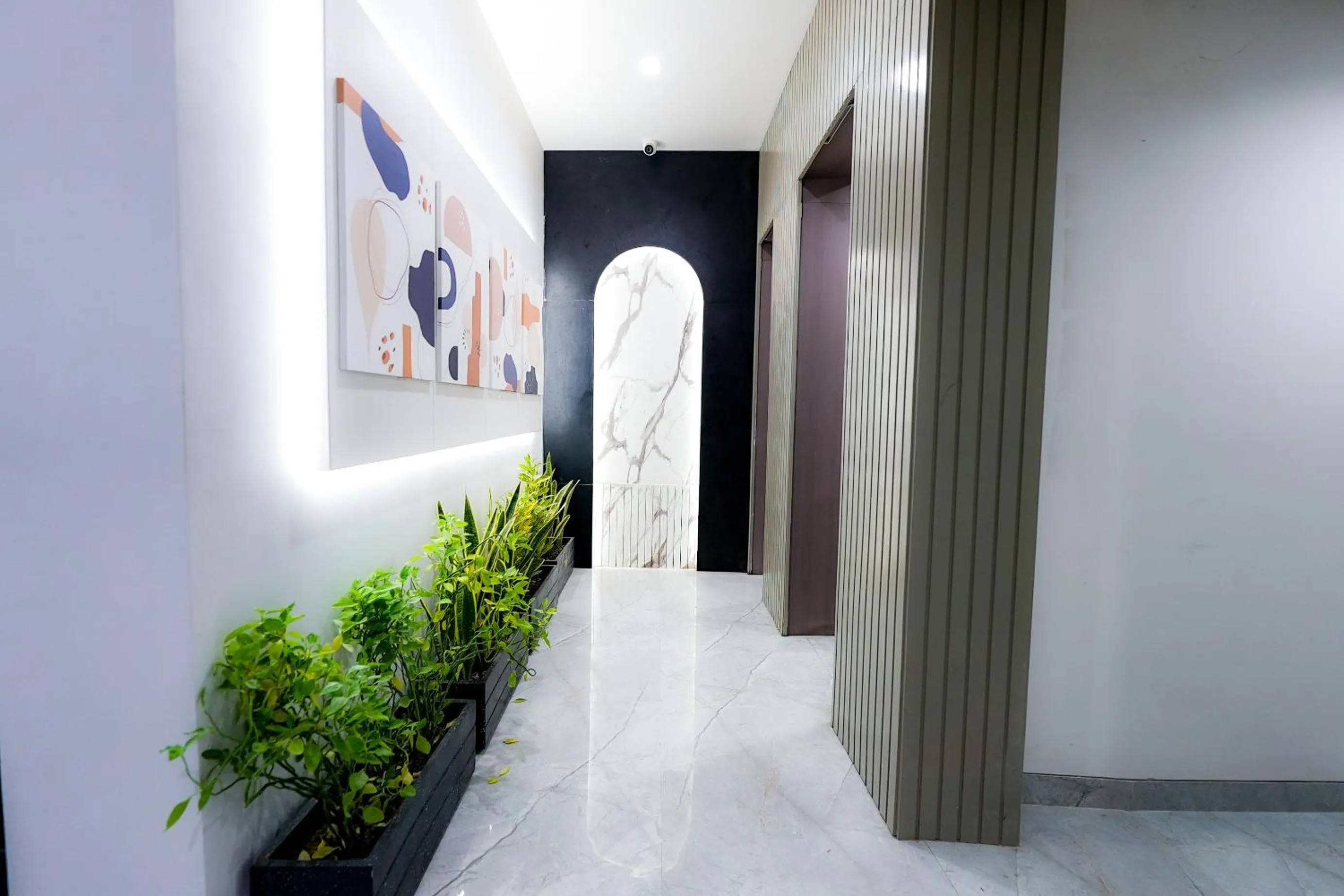 Lobby or reception in Hotel Elinor By Dazzling Hotels & Resorts