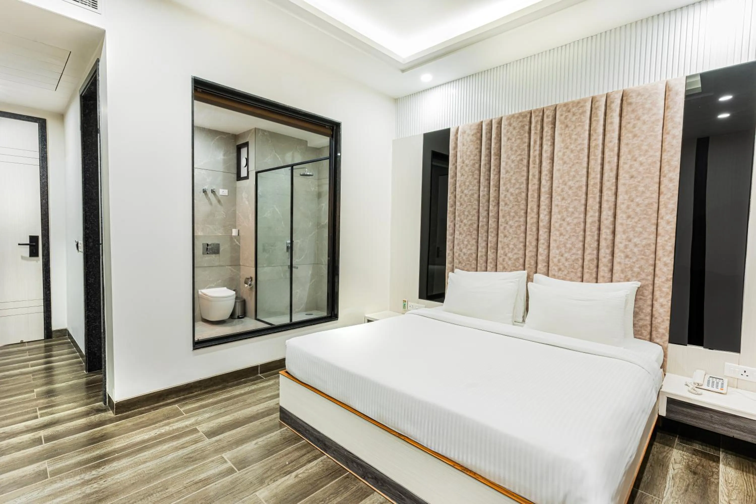 Bed in Hotel Elinor By Dazzling Hotels & Resorts