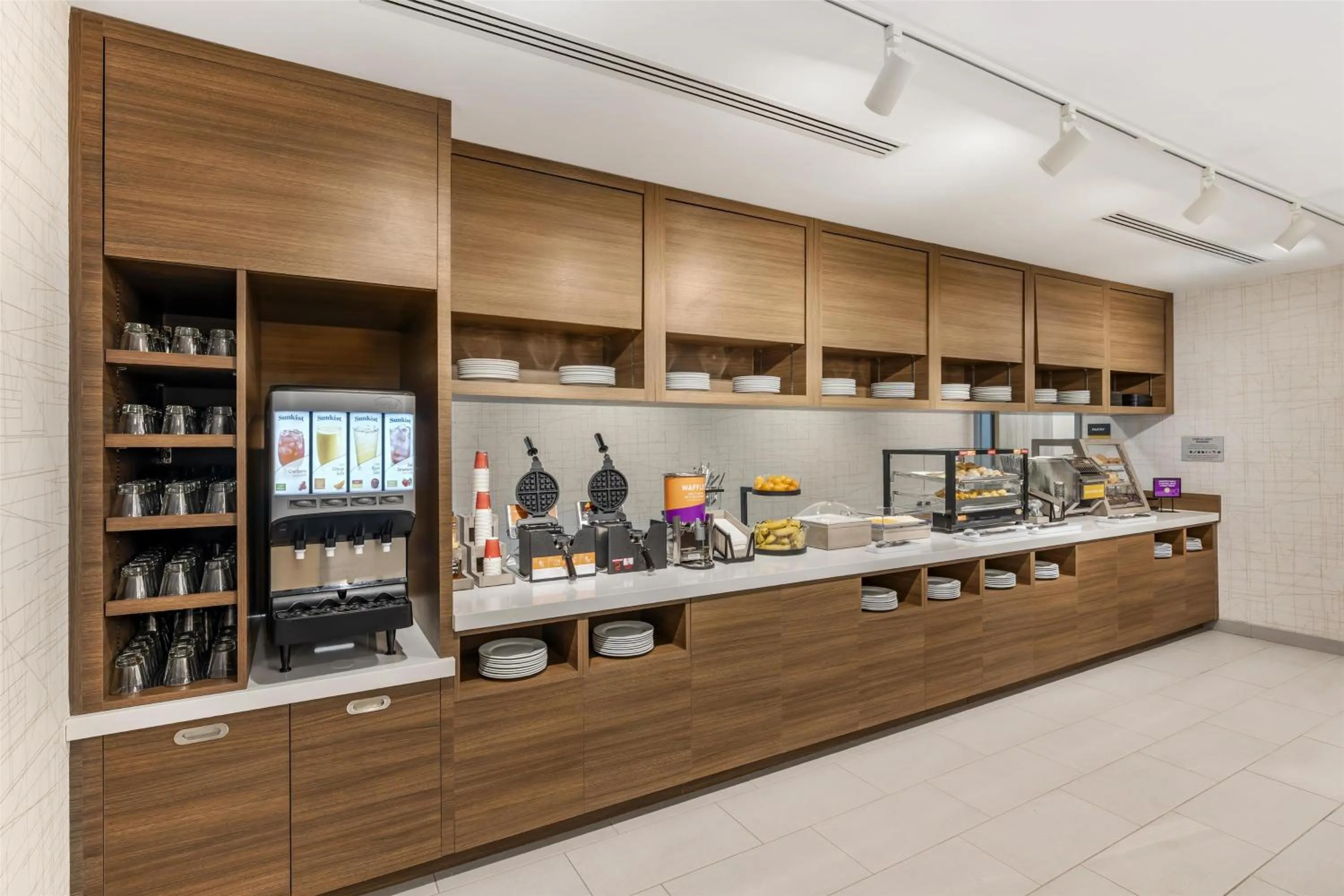 Breakfast in Home2 Suites By Hilton Bozeman Four Corners