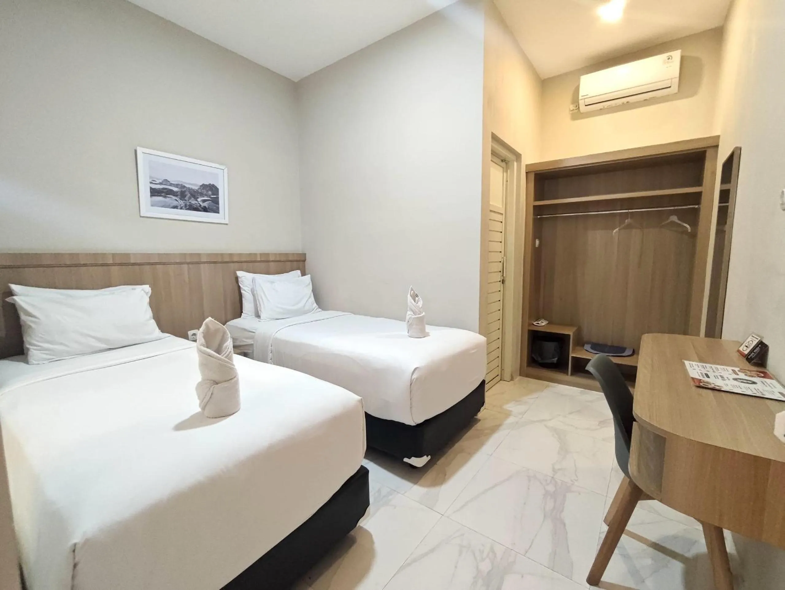 Bed in El Nipa Hotel Labuan Bajo