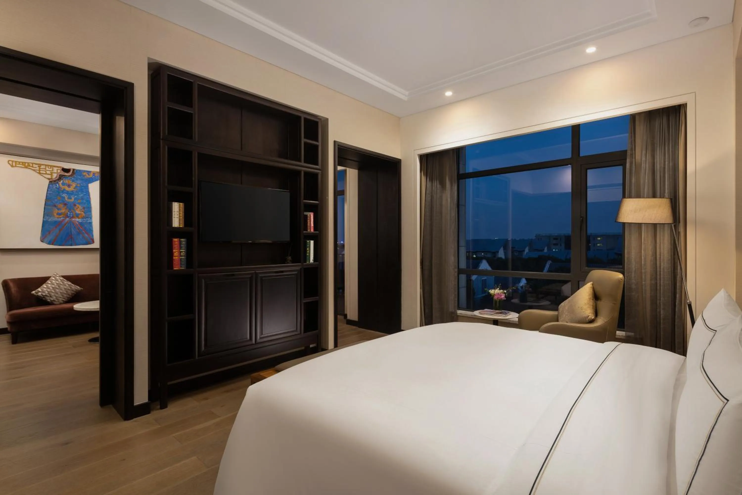 Bedroom, Bed in Doubletree By Hilton Shanghai Hongqiao