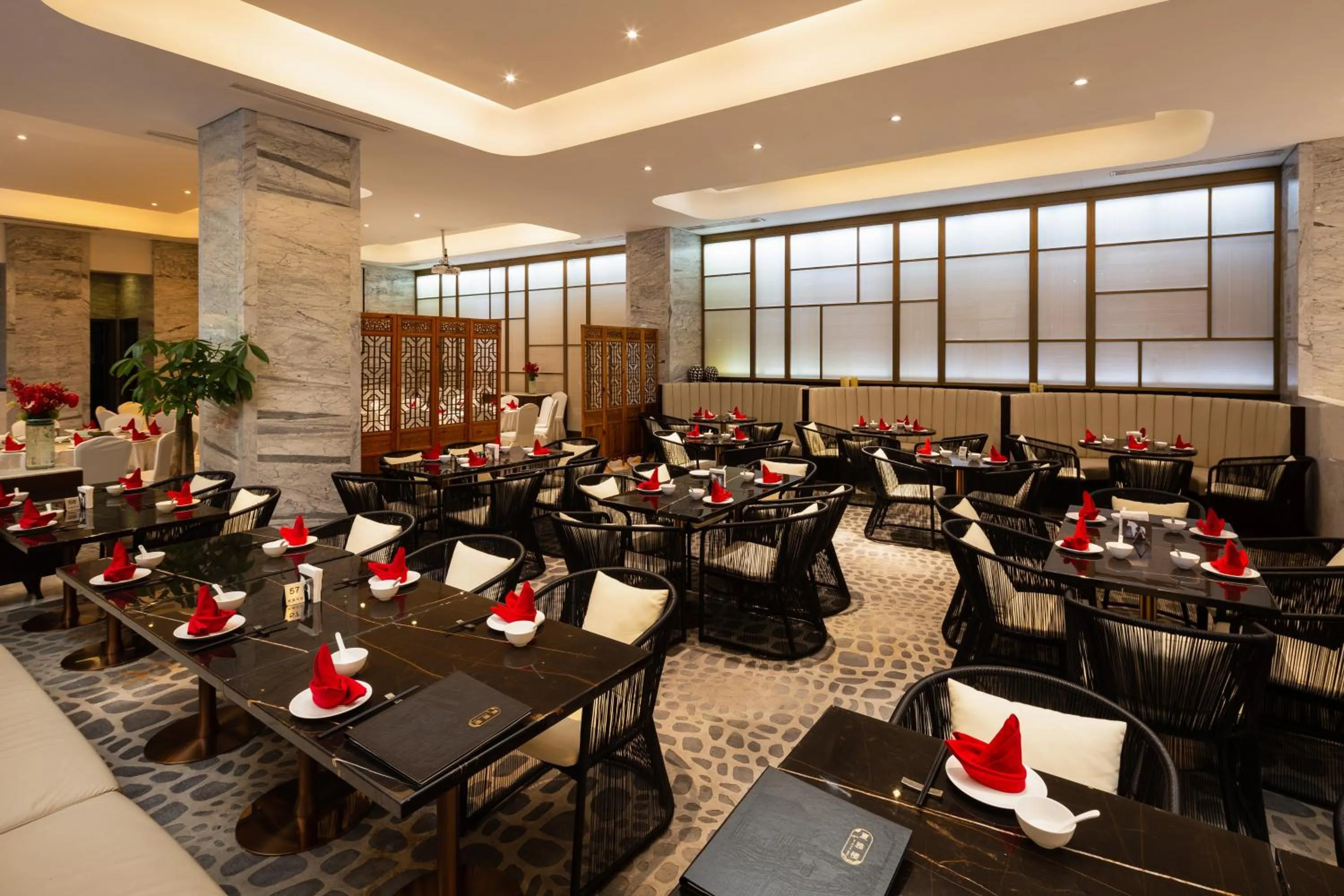 Restaurant/places to eat in Doubletree By Hilton Shanghai Hongqiao