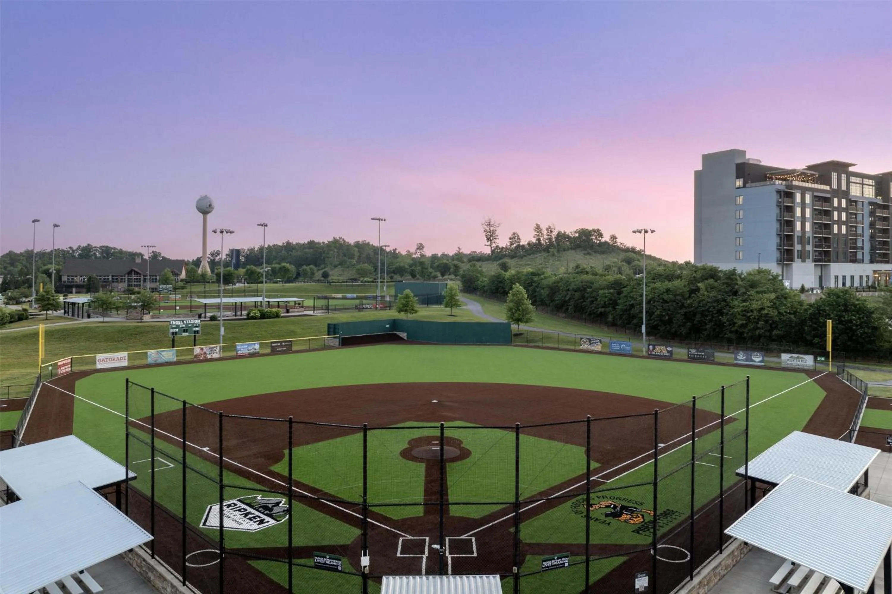 Sports in Embassy Suites By Hilton Pigeon Forge Resort