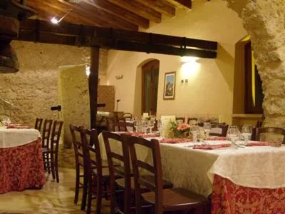 Dining area in Corte dei Monaci