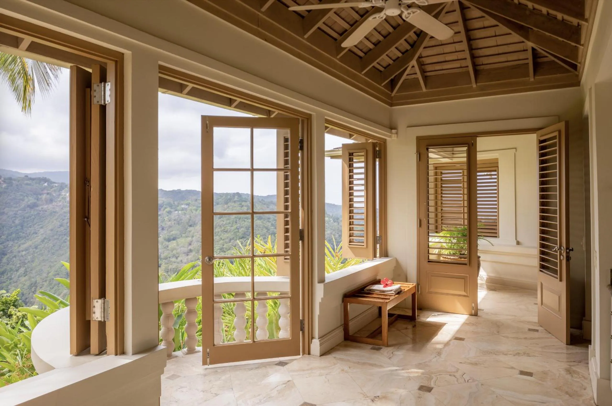 Bathroom in Silent Waters Villa
