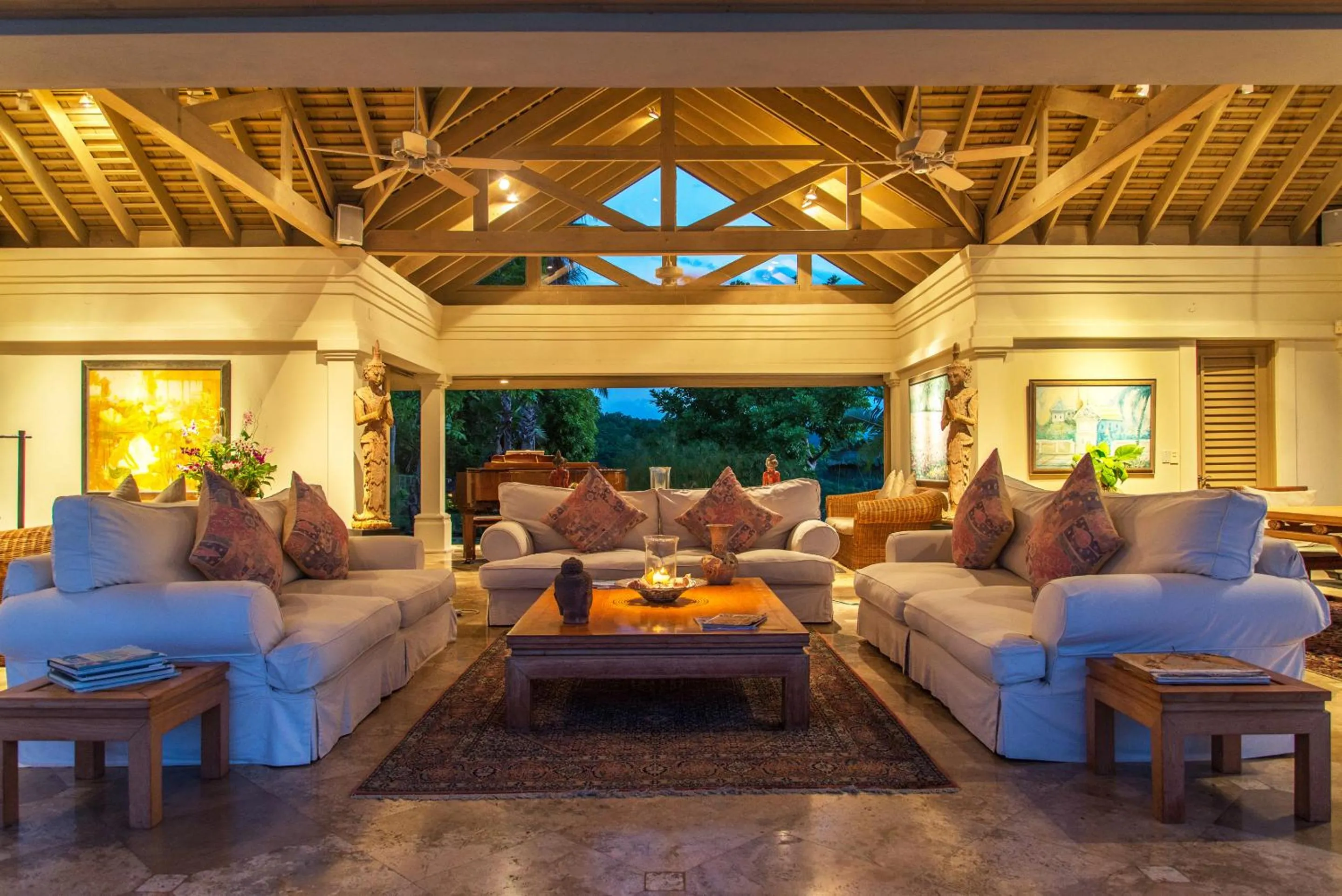 Living room in Silent Waters Villa