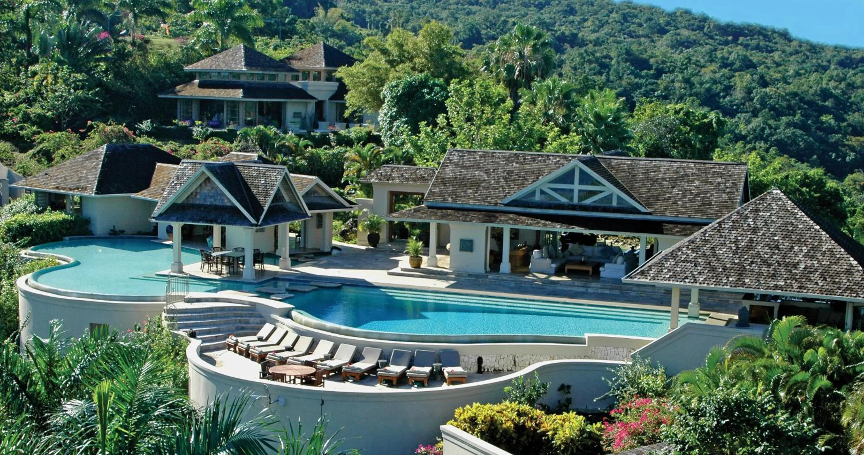 Property building in Silent Waters Villa