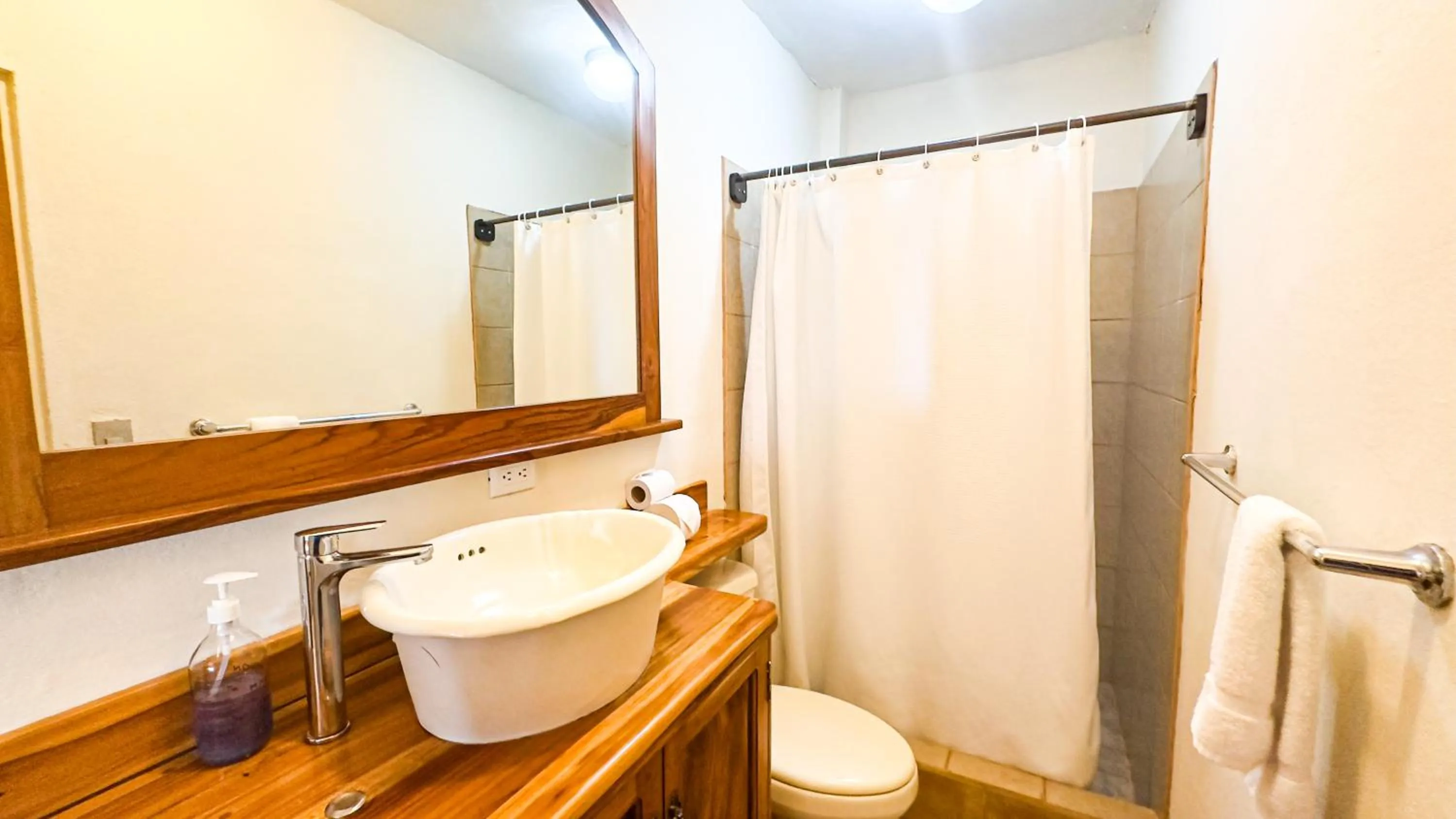 Bathroom in Mango Moon Villa