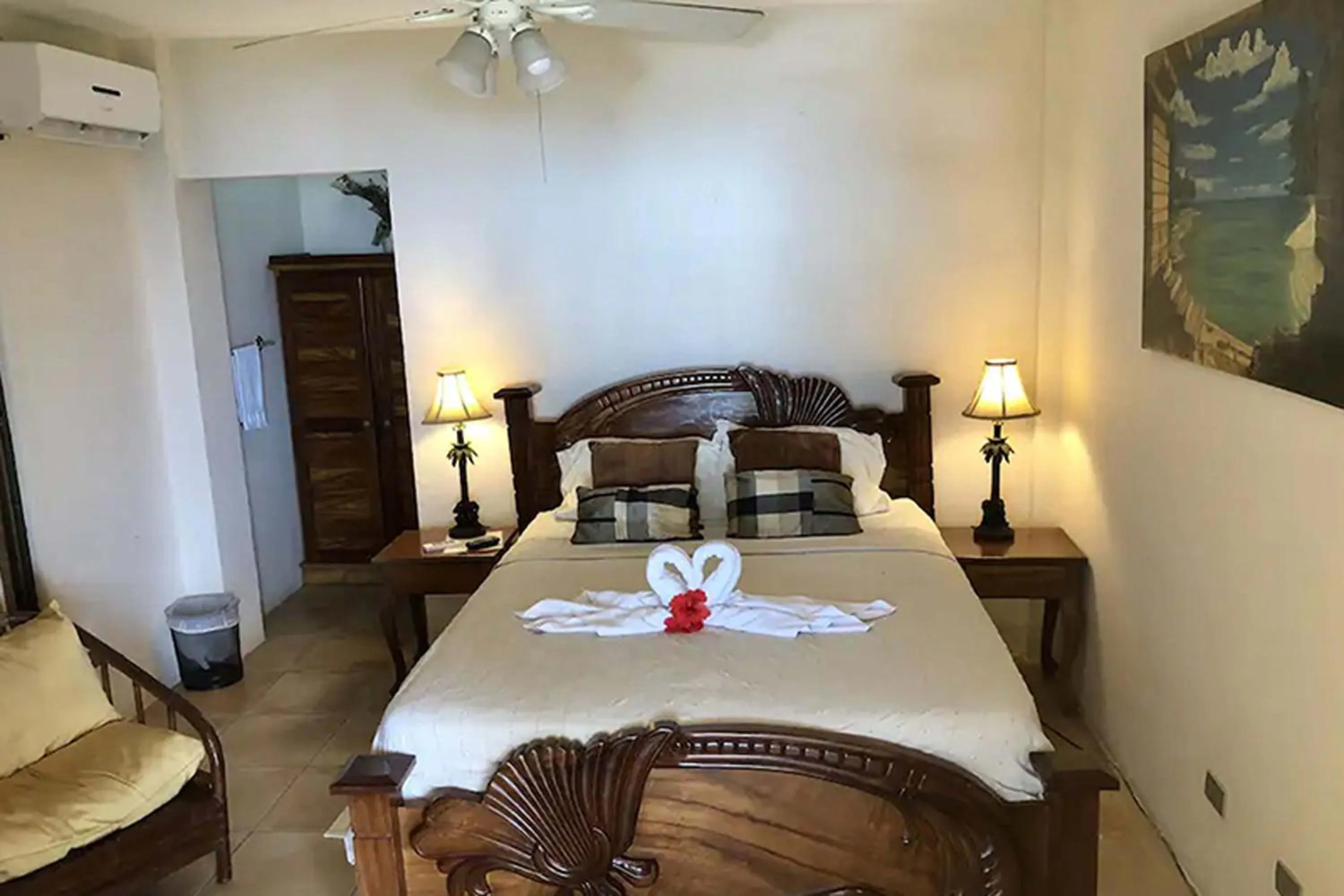 Bedroom, Bed in Mango Moon Villa