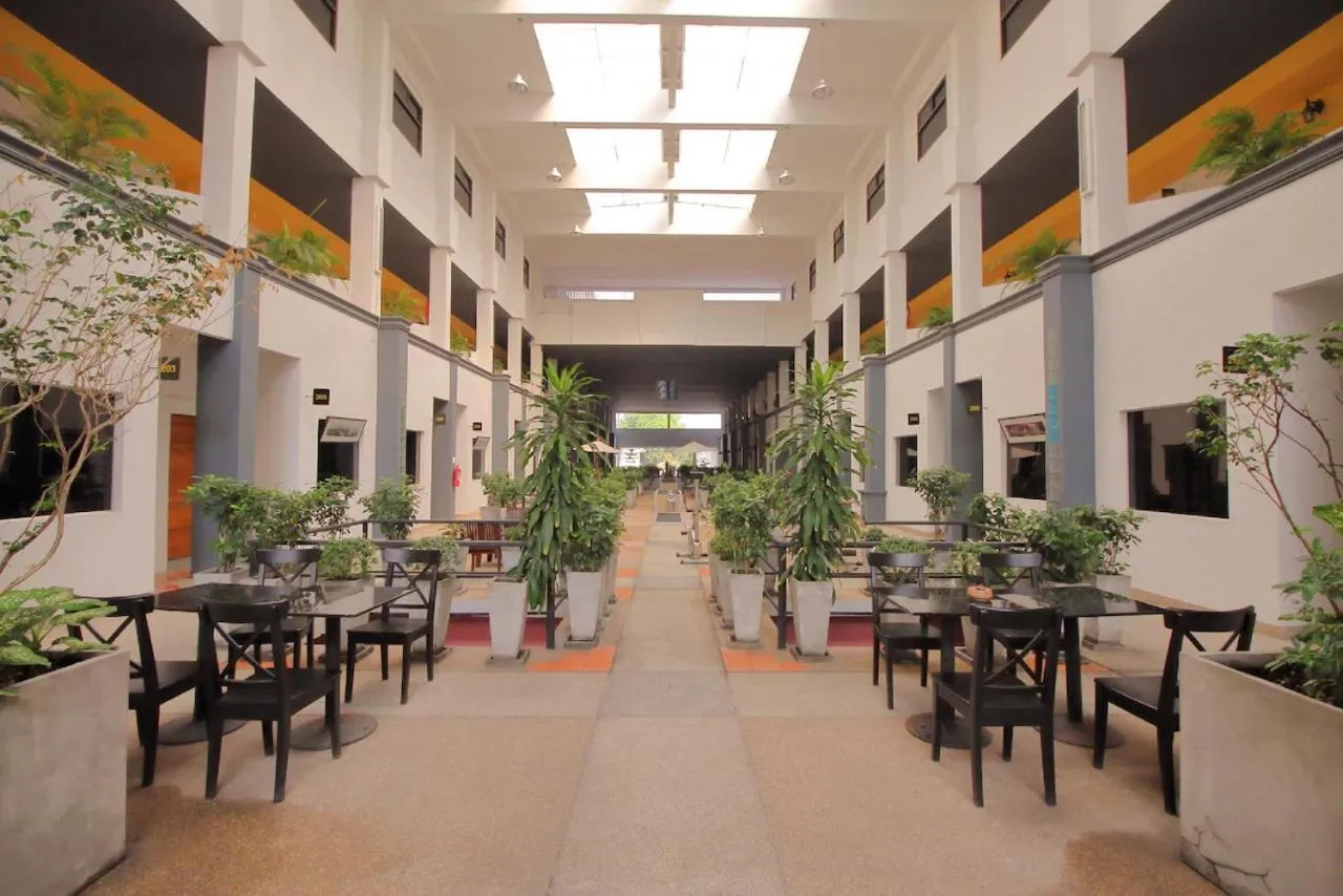 Seating area in Anda Ramkhamhaeng By St James Hotel