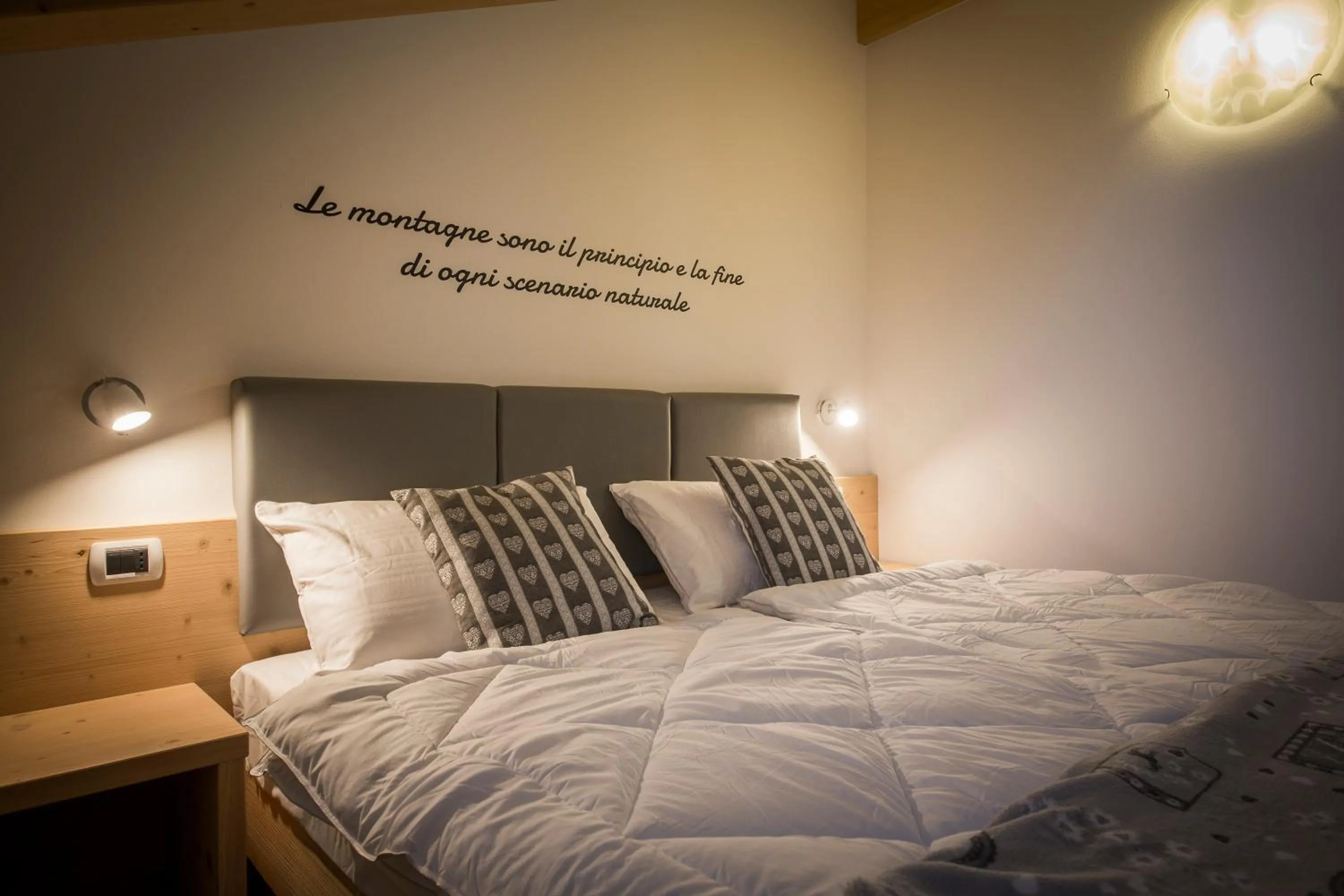 Photo of the whole room, Bed in Aparthotel Dolomites Living&Relax